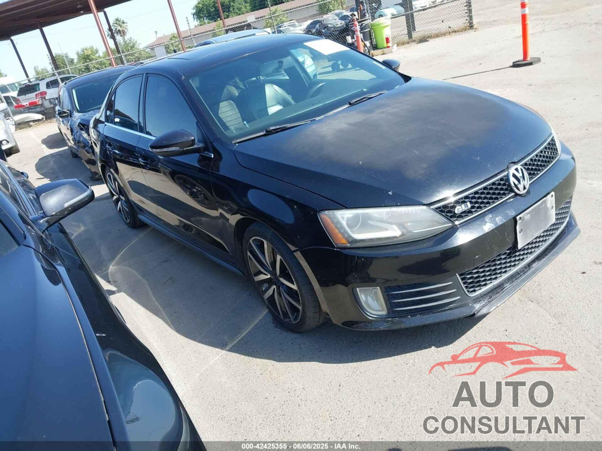 VOLKSWAGEN JETTA 2013 - 3VW4A7AJ1DM364460
