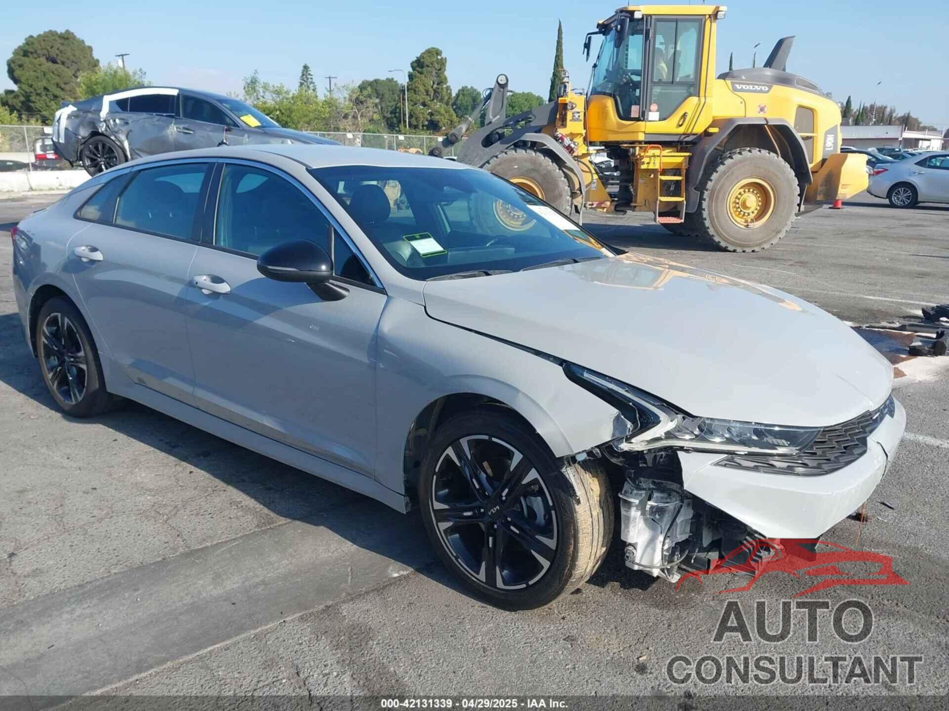 KIA K5 2022 - 5XXG64J28NG086295