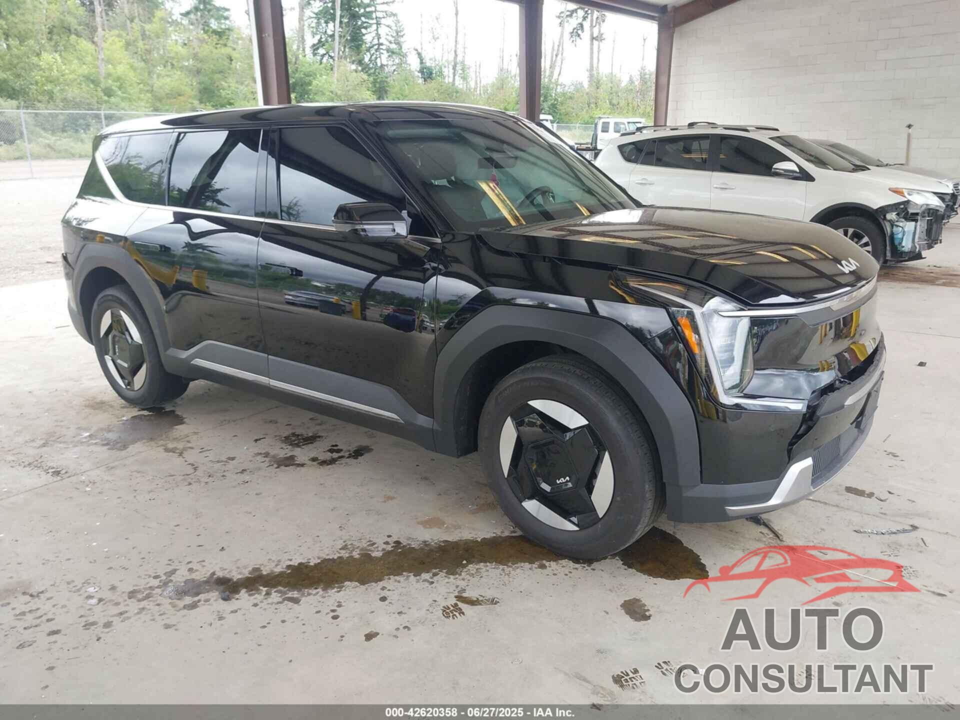 KIA EV9 2024 - KNDAA5S26R6037657