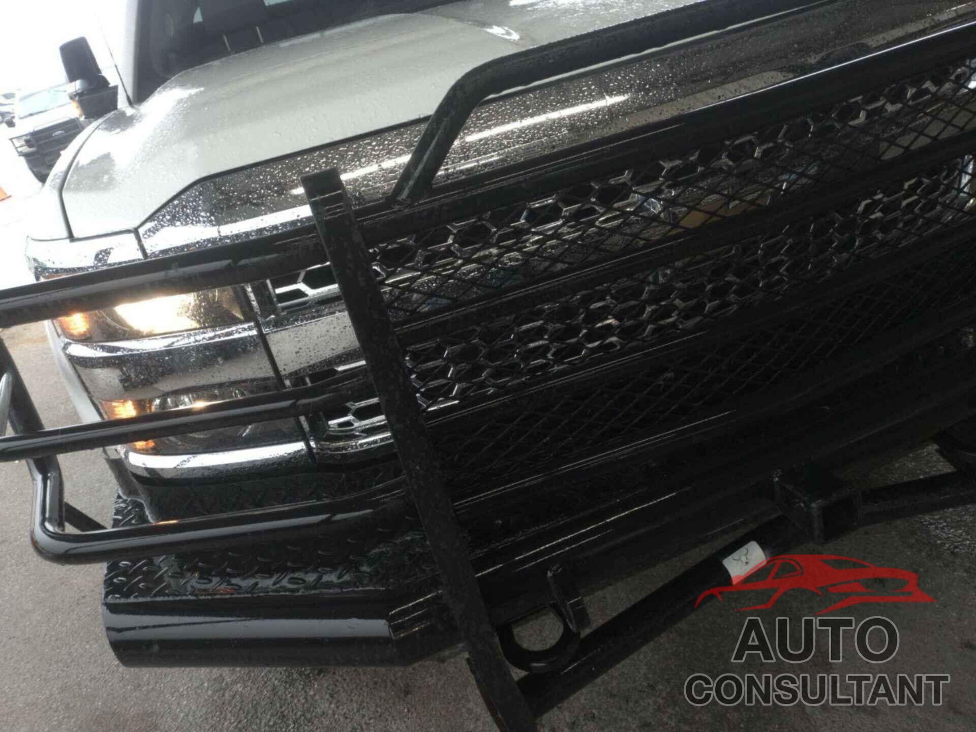 CHEVROLET SILVERADO 2019 - 2GC2KREG0K1204611
