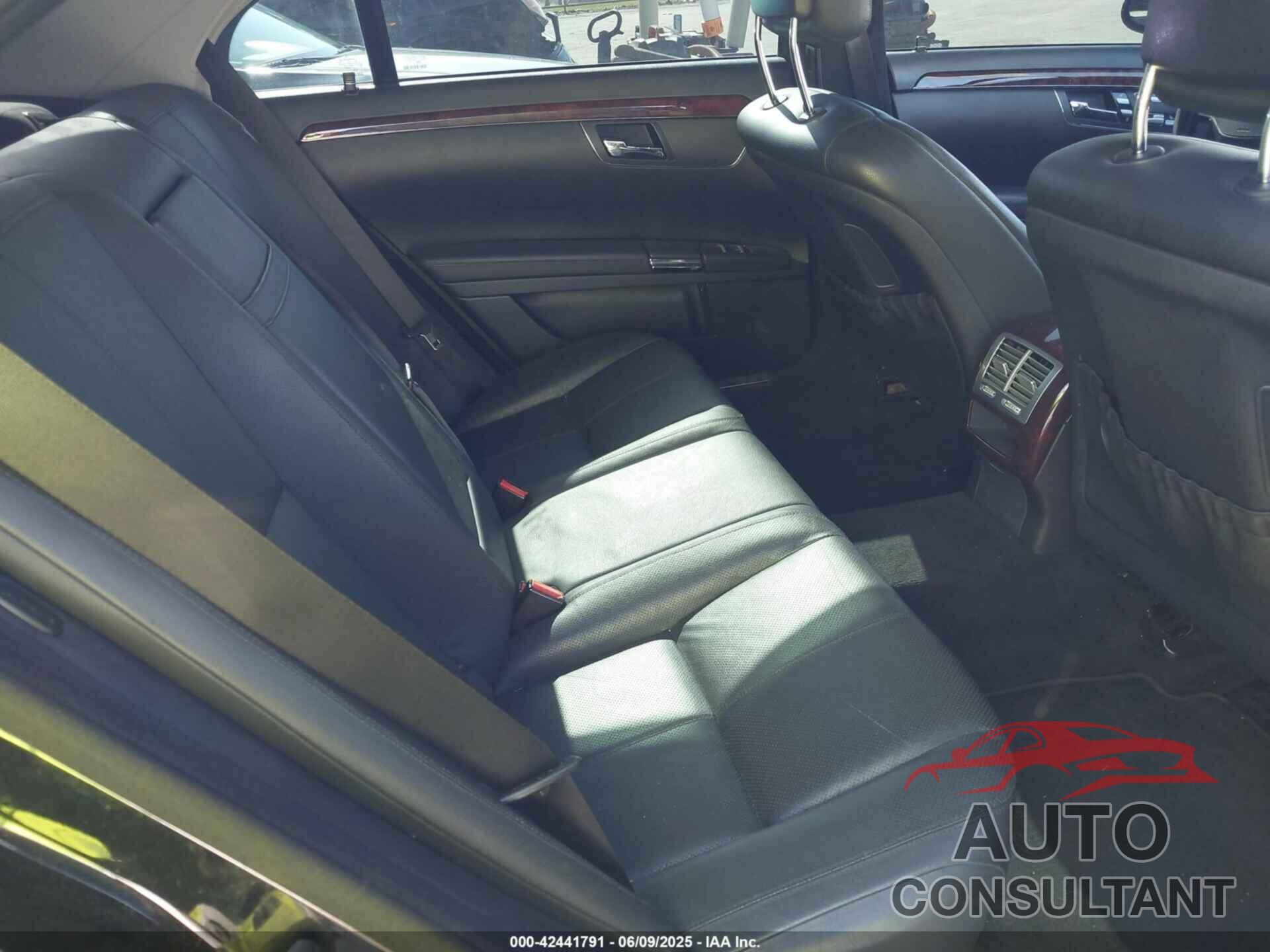 MERCEDES-BENZ S 550 2009 - WDDNG86X19A263728