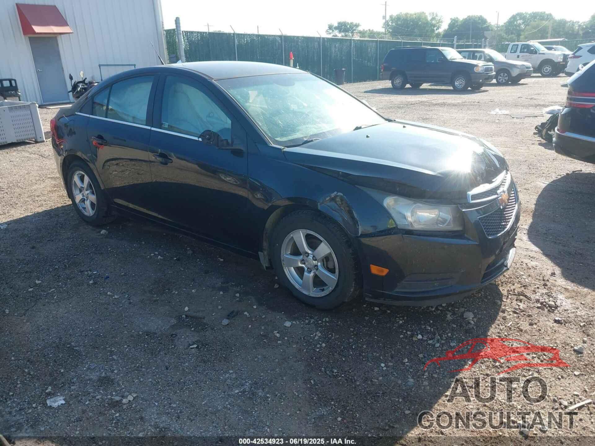 CHEVROLET CRUZE 2013 - 1G1PC5SB8D7322473