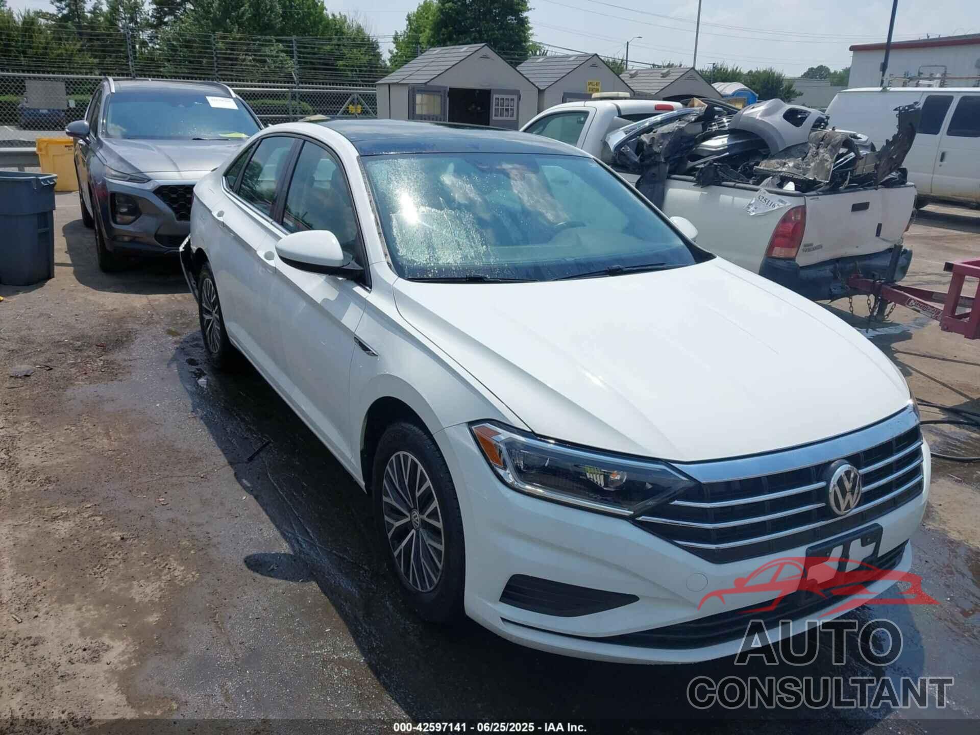 VOLKSWAGEN JETTA 2019 - 3VWEB7BU8KM171987