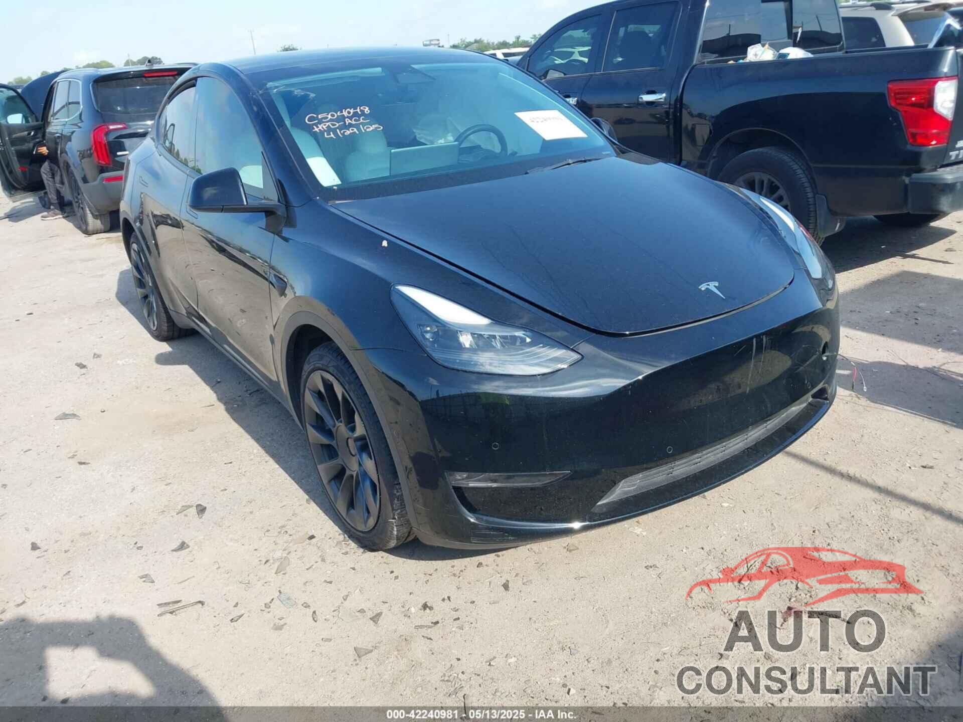 TESLA MODEL Y 2022 - 7SAYGDEE6NF515462