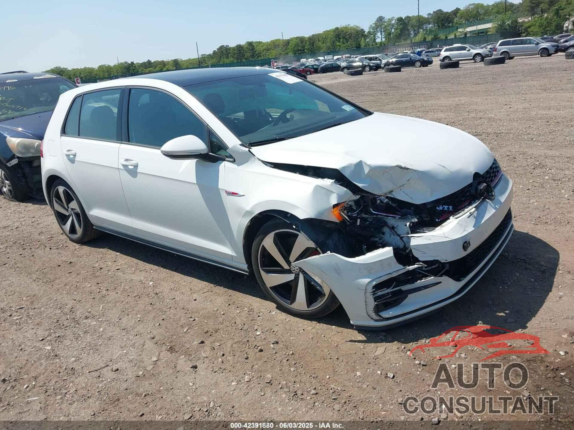 VOLKSWAGEN GOLF GTI 2018 - 3VW547AU0JM270846