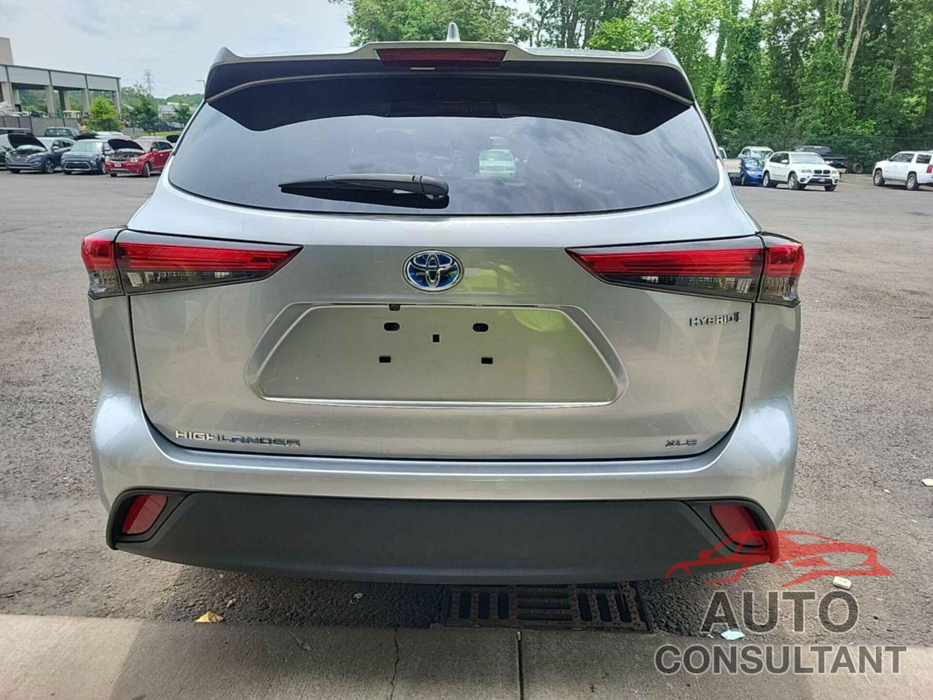 TOYOTA HIGHLANDER 2023 - 5TDKBRCH9PS566982