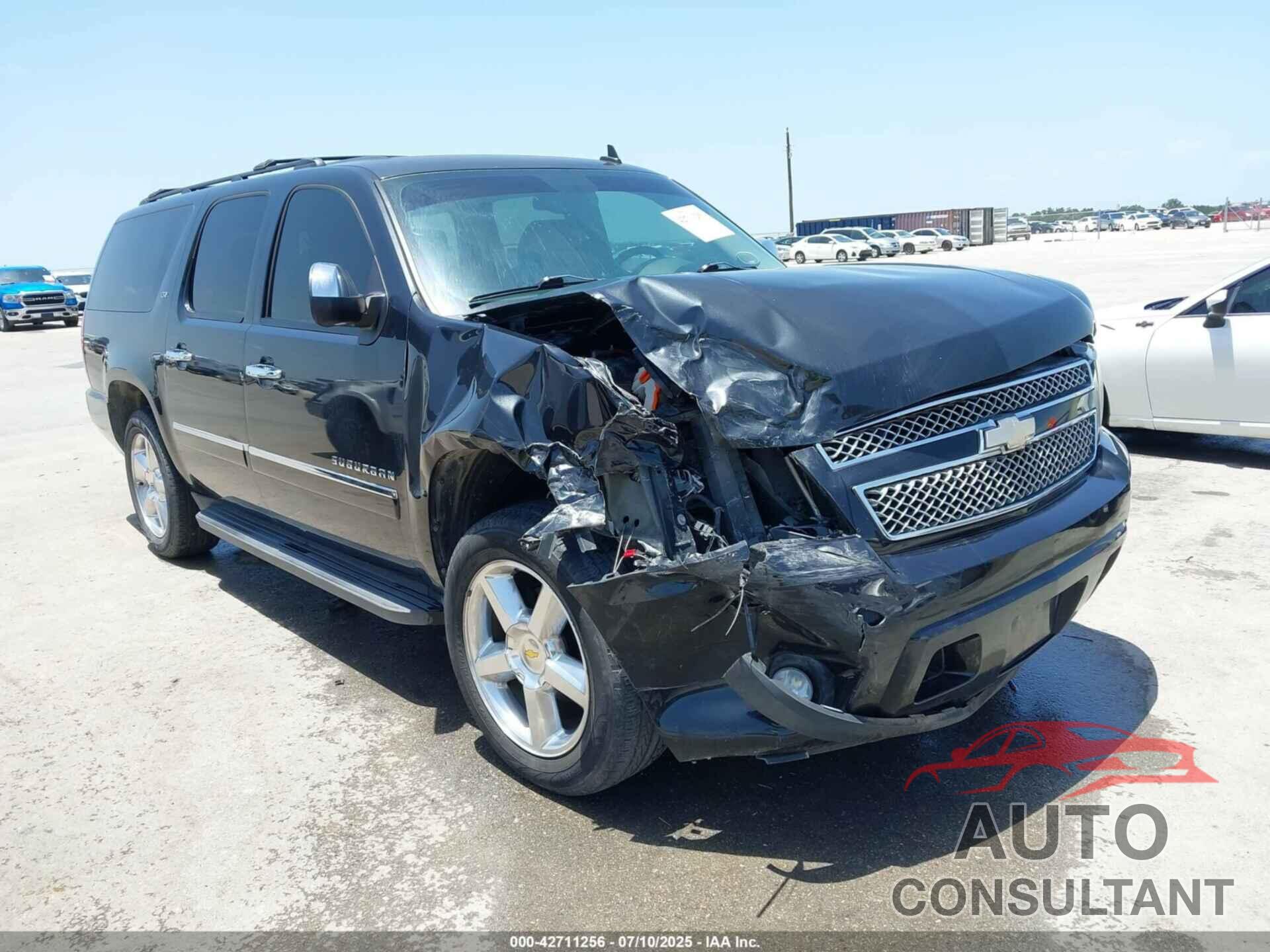 CHEVROLET SUBURBAN 1500 2011 - 1GNSCKE06BR145831