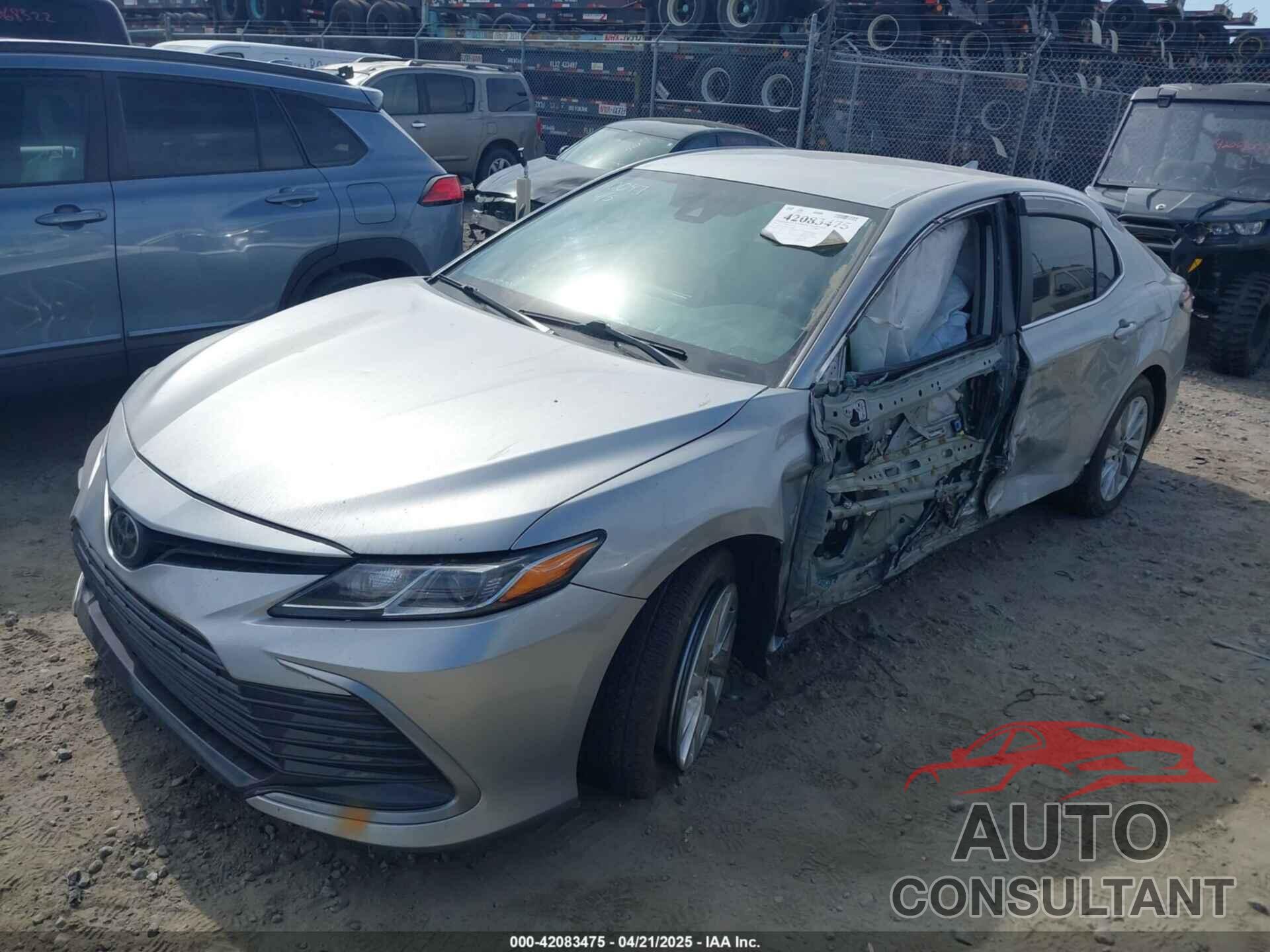 TOYOTA CAMRY 2021 - 4T1C11AK6MU443408