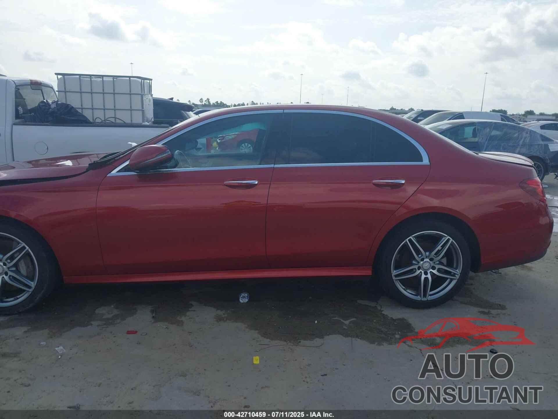 MERCEDES-BENZ E 300 2017 - WDDZF4KB7HA191309