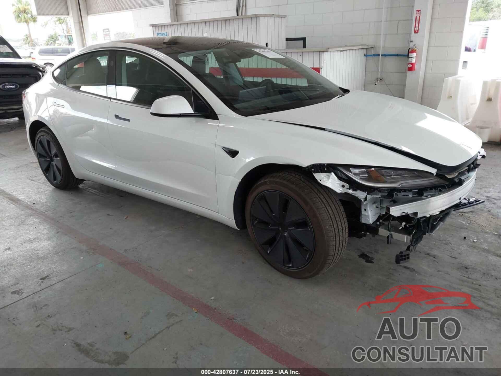 TESLA MODEL 3 2025 - 5YJ3E1EA8SF996500