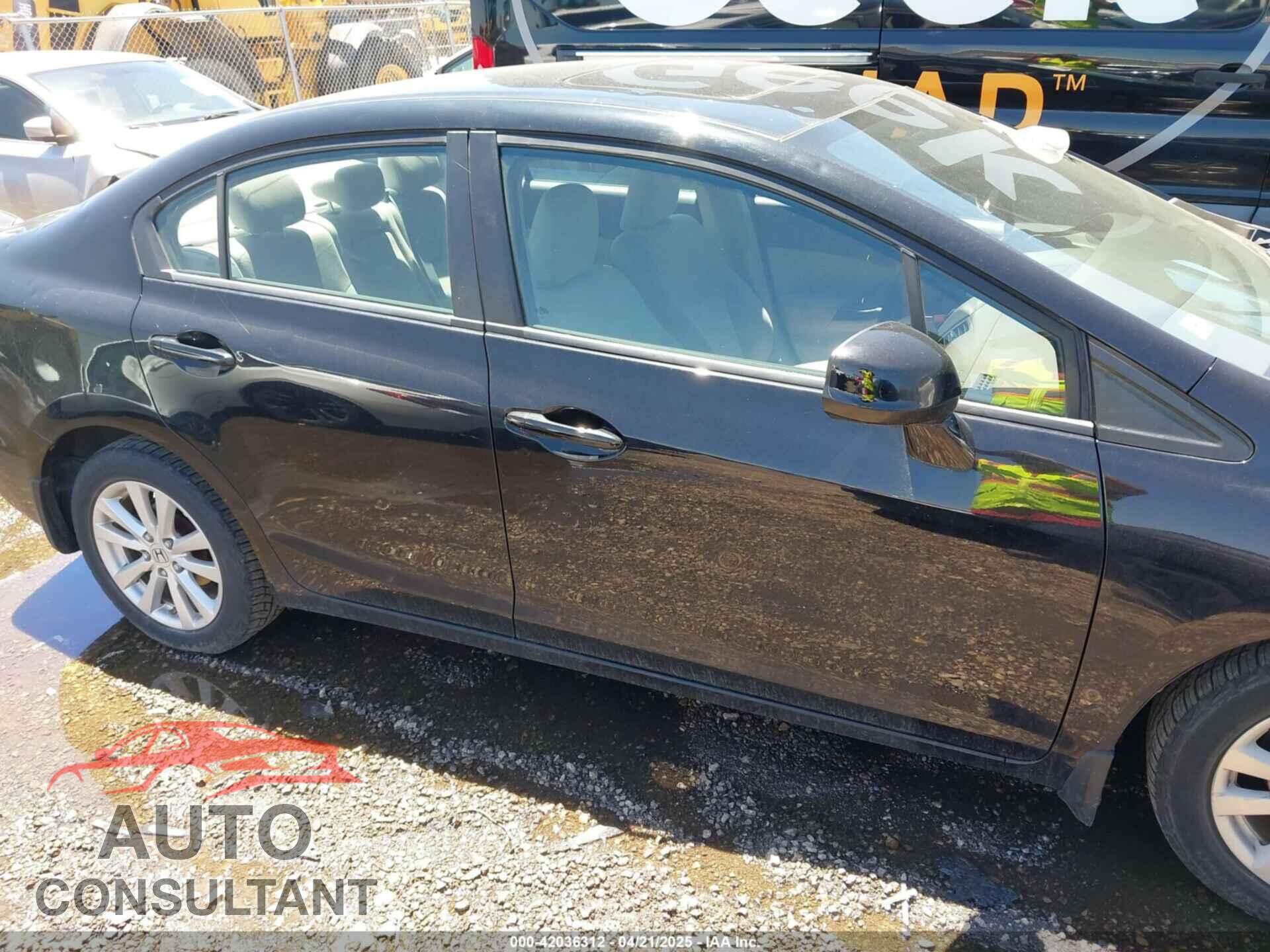 HONDA CIVIC 2012 - 19XFB2F88CE011627