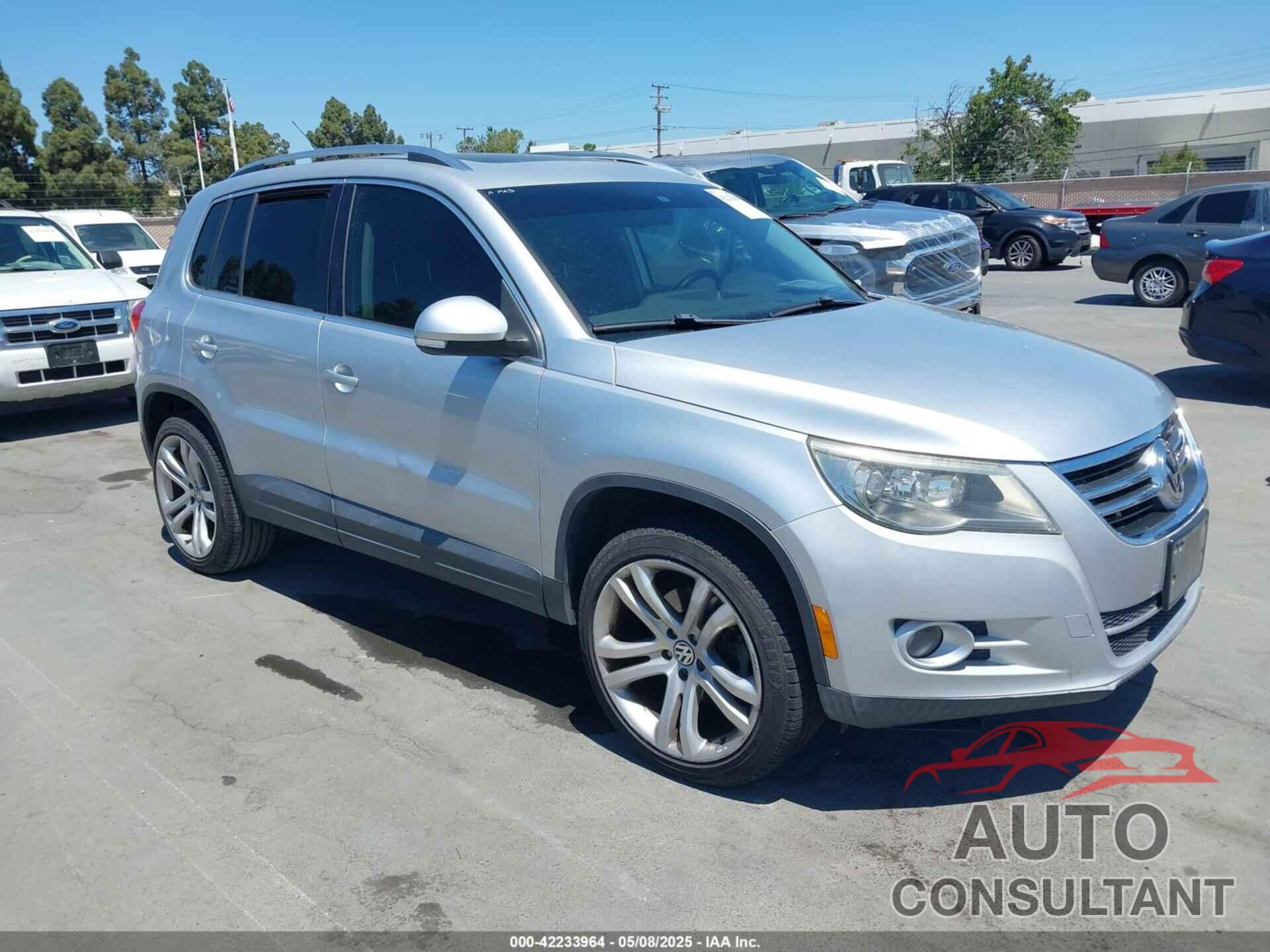VOLKSWAGEN TIGUAN 2009 - WVGAV75N19W504095