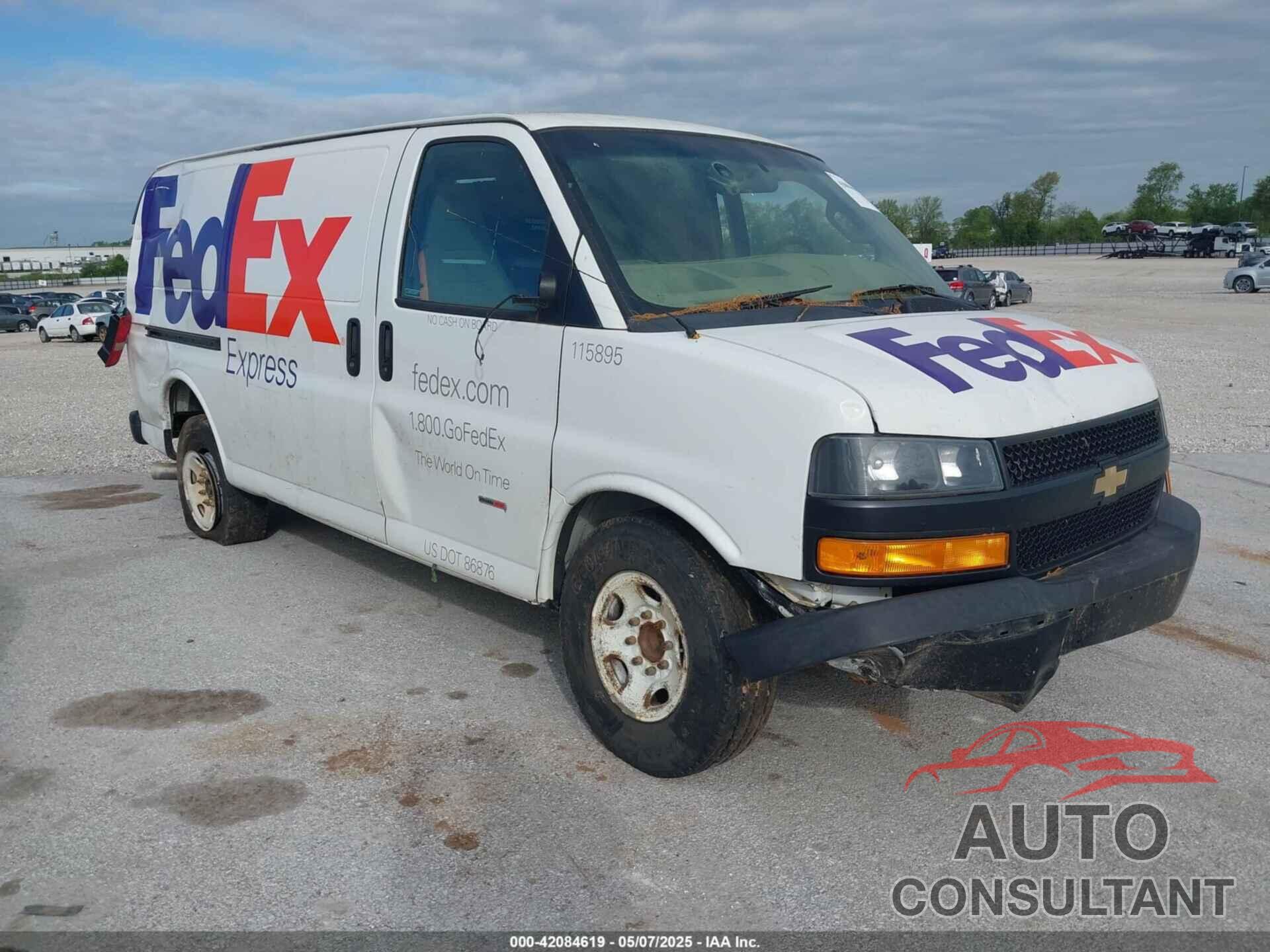 CHEVROLET EXPRESS 2500 2019 - 1GCWGAF16K1370538