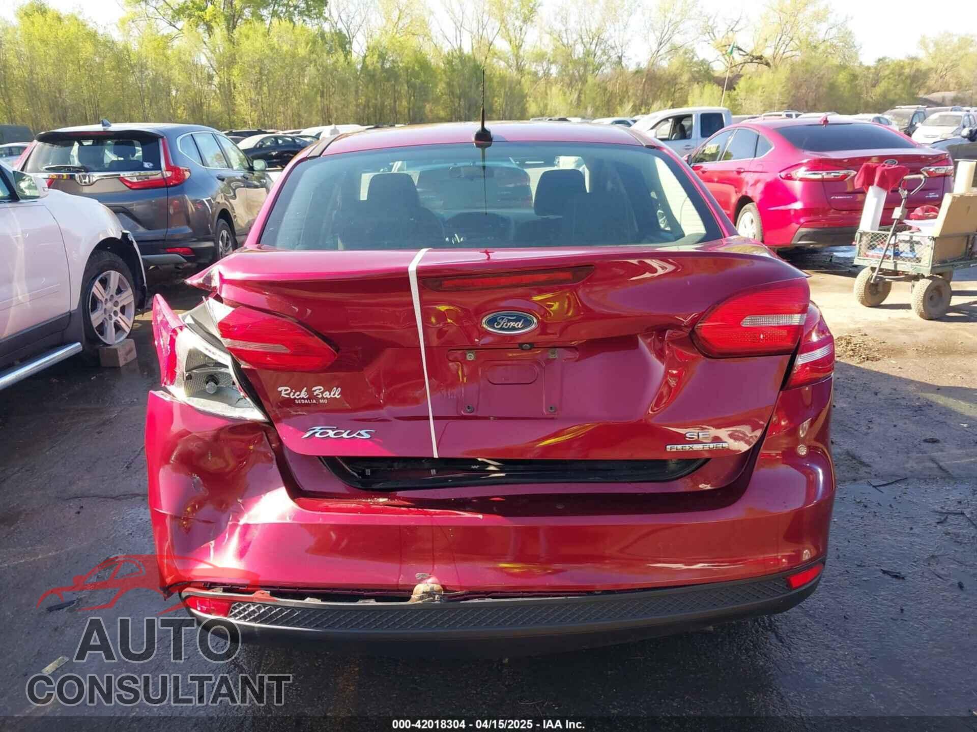 FORD FOCUS 2016 - 1FADP3F23GL328874