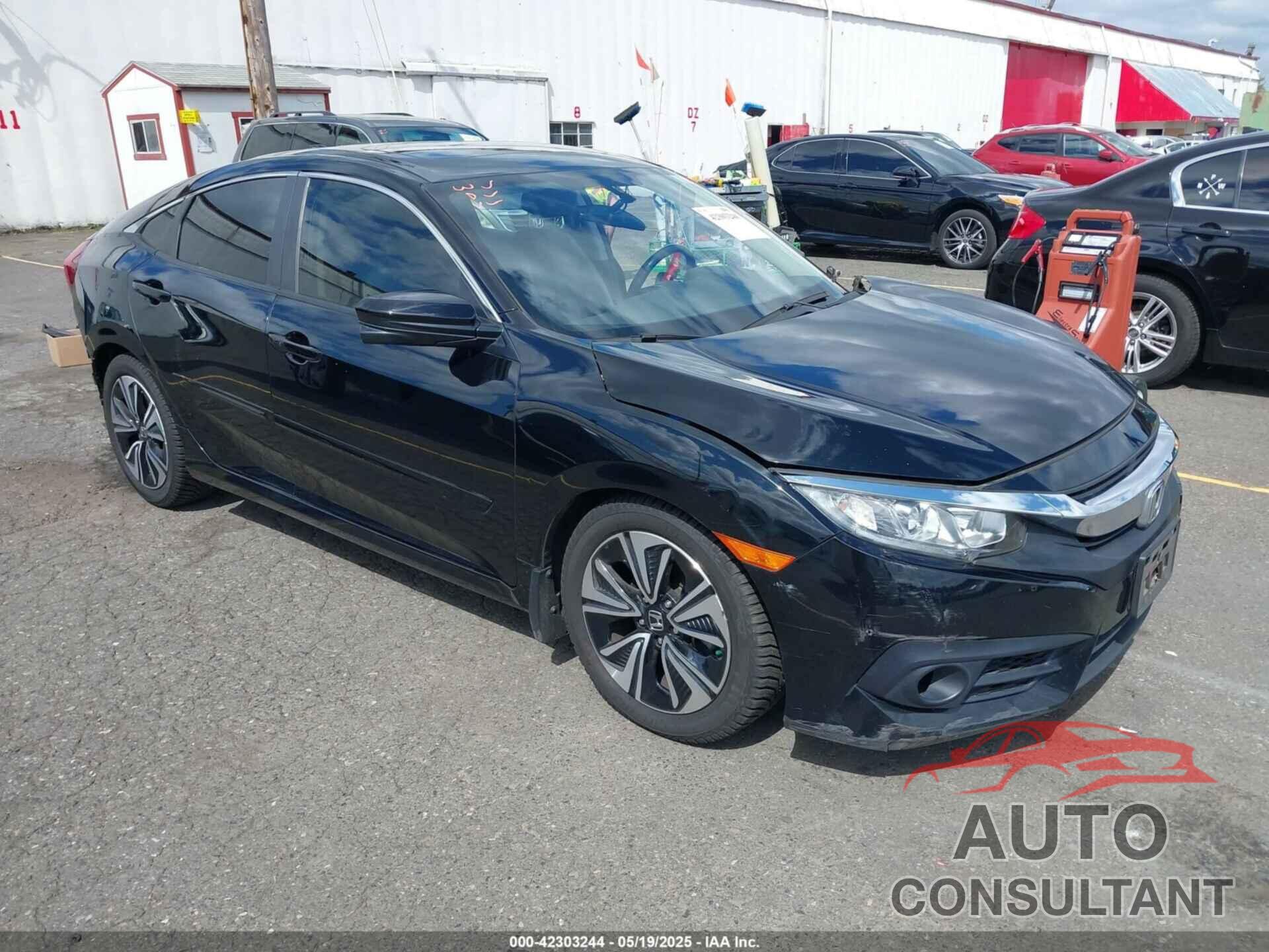 HONDA CIVIC 2018 - JHMFC1F72JX027056