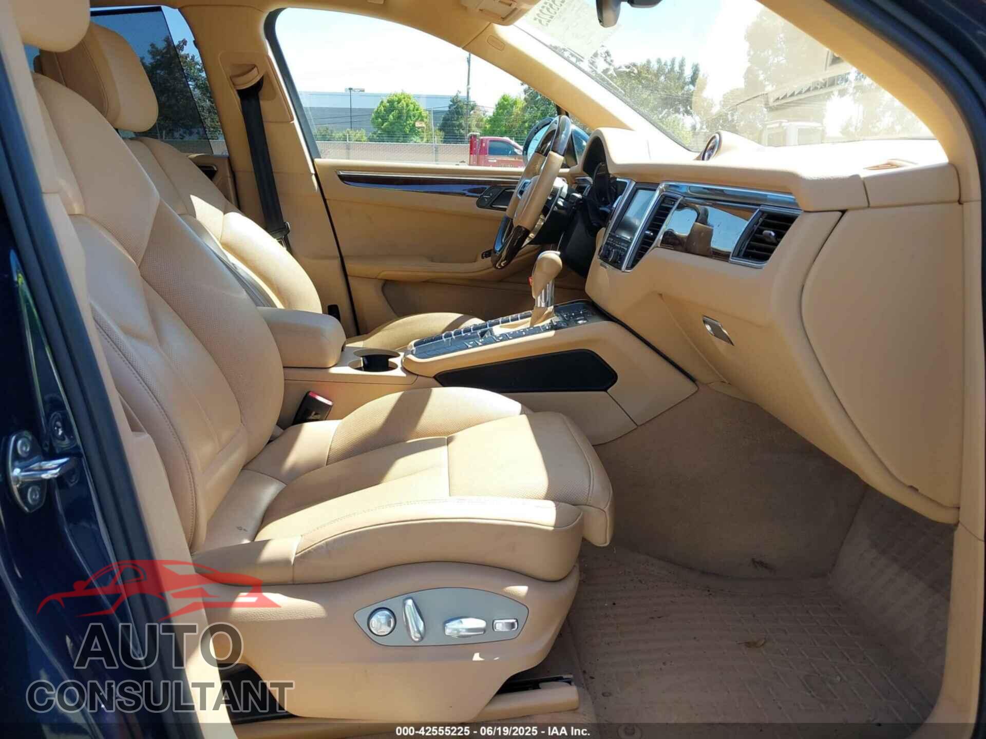 PORSCHE MACAN 2015 - WP1AB2A59FLB50621