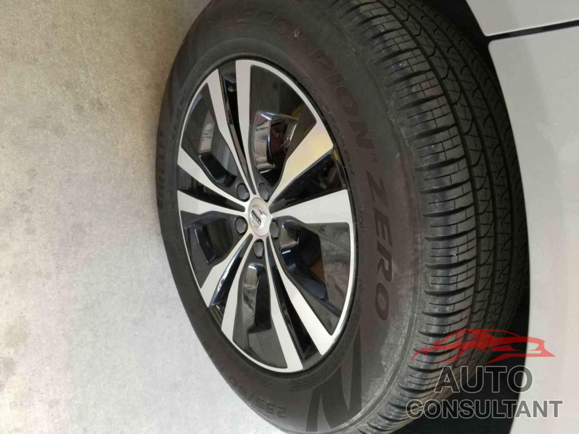 VOLVO XC60 2024 - YV4L12RKXR1929594