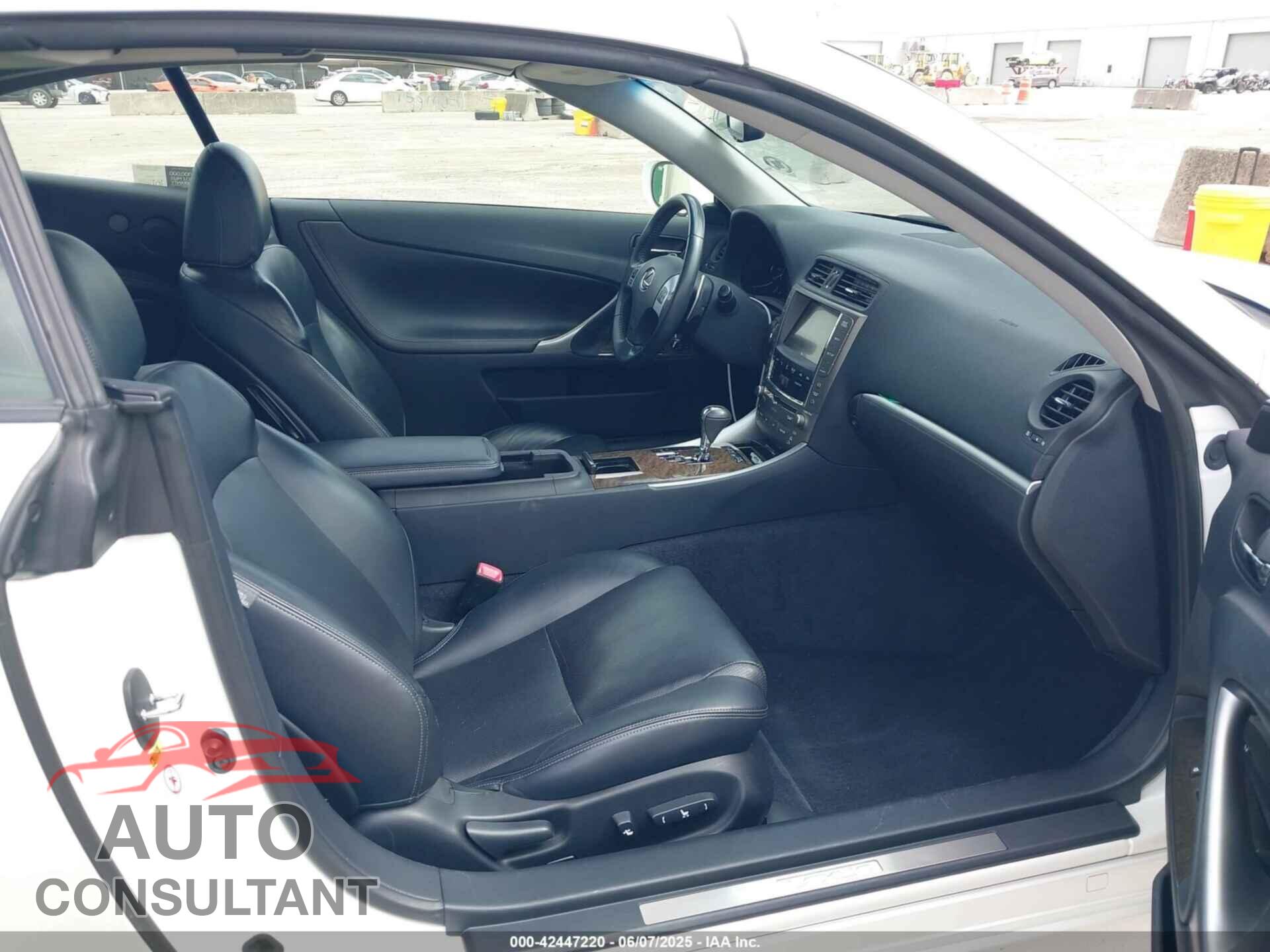 LEXUS IS 250C 2012 - JTHFF2C28C2526045