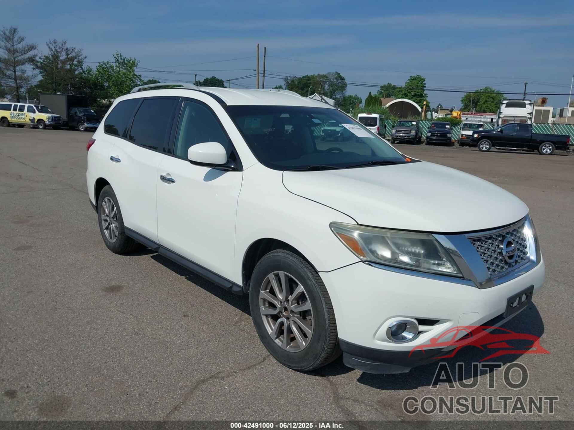 NISSAN PATHFINDER 2015 - 5N1AR2MN2FC686217