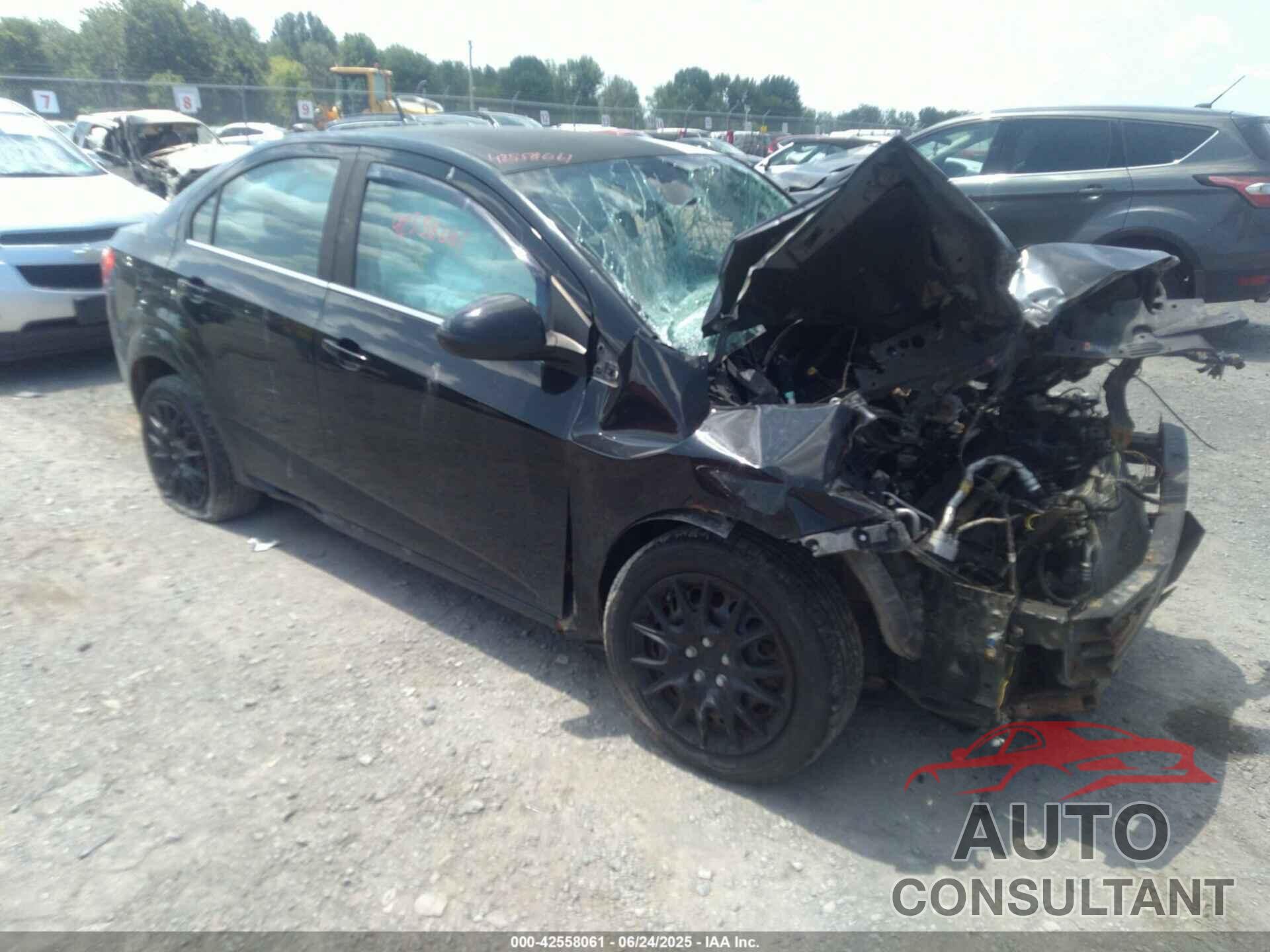 CHEVROLET SONIC 2012 - 1G1JD5SH4C4197415