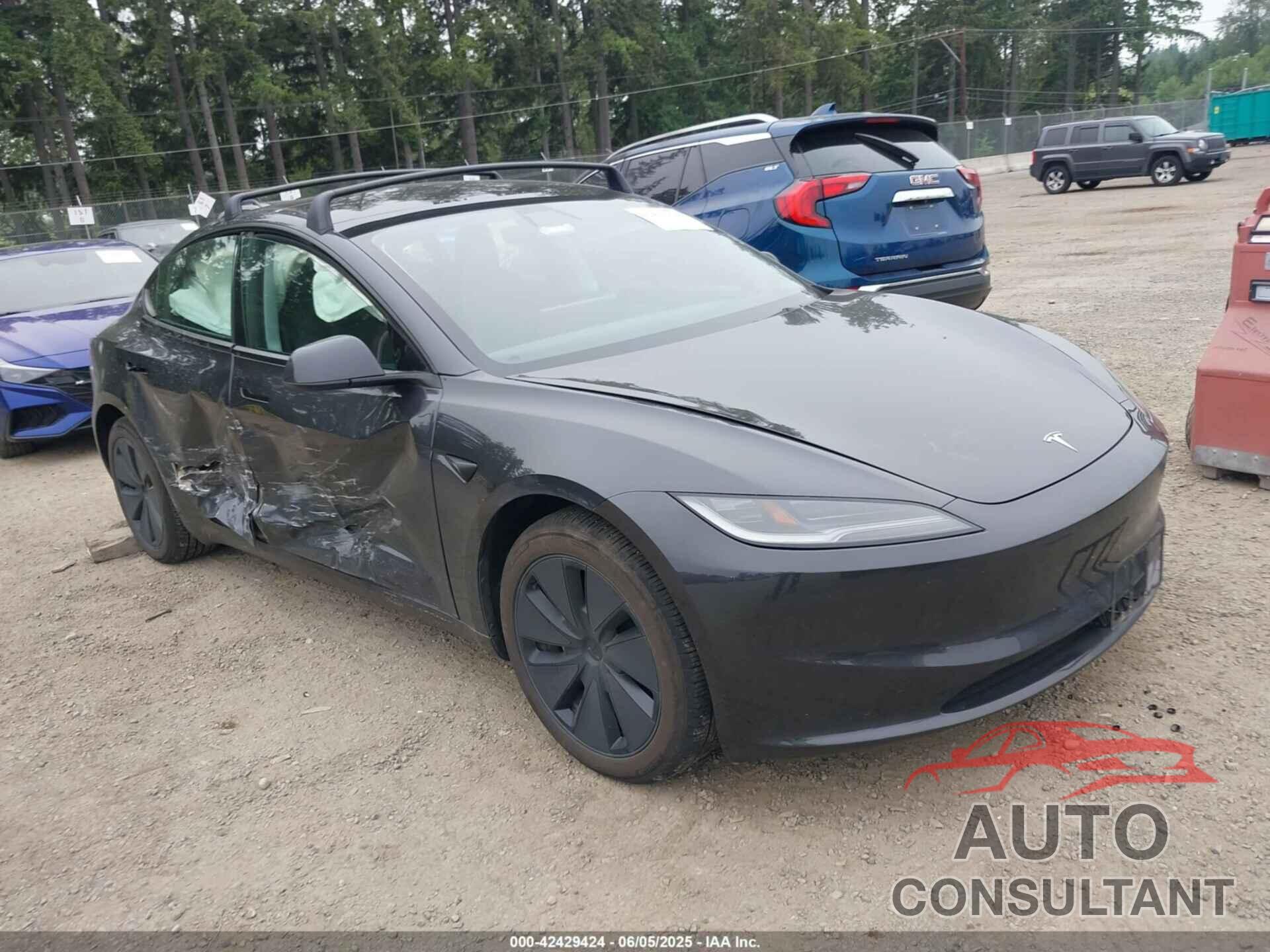 TESLA MODEL 3 2024 - 5YJ3E1EB9RF835057
