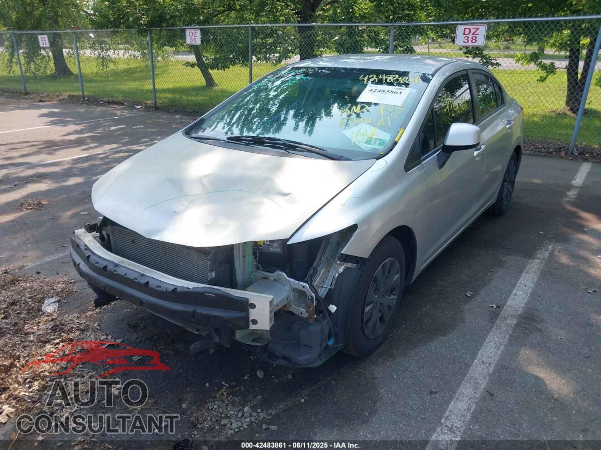 HONDA CIVIC 2012 - 19XFB2F58CE354900