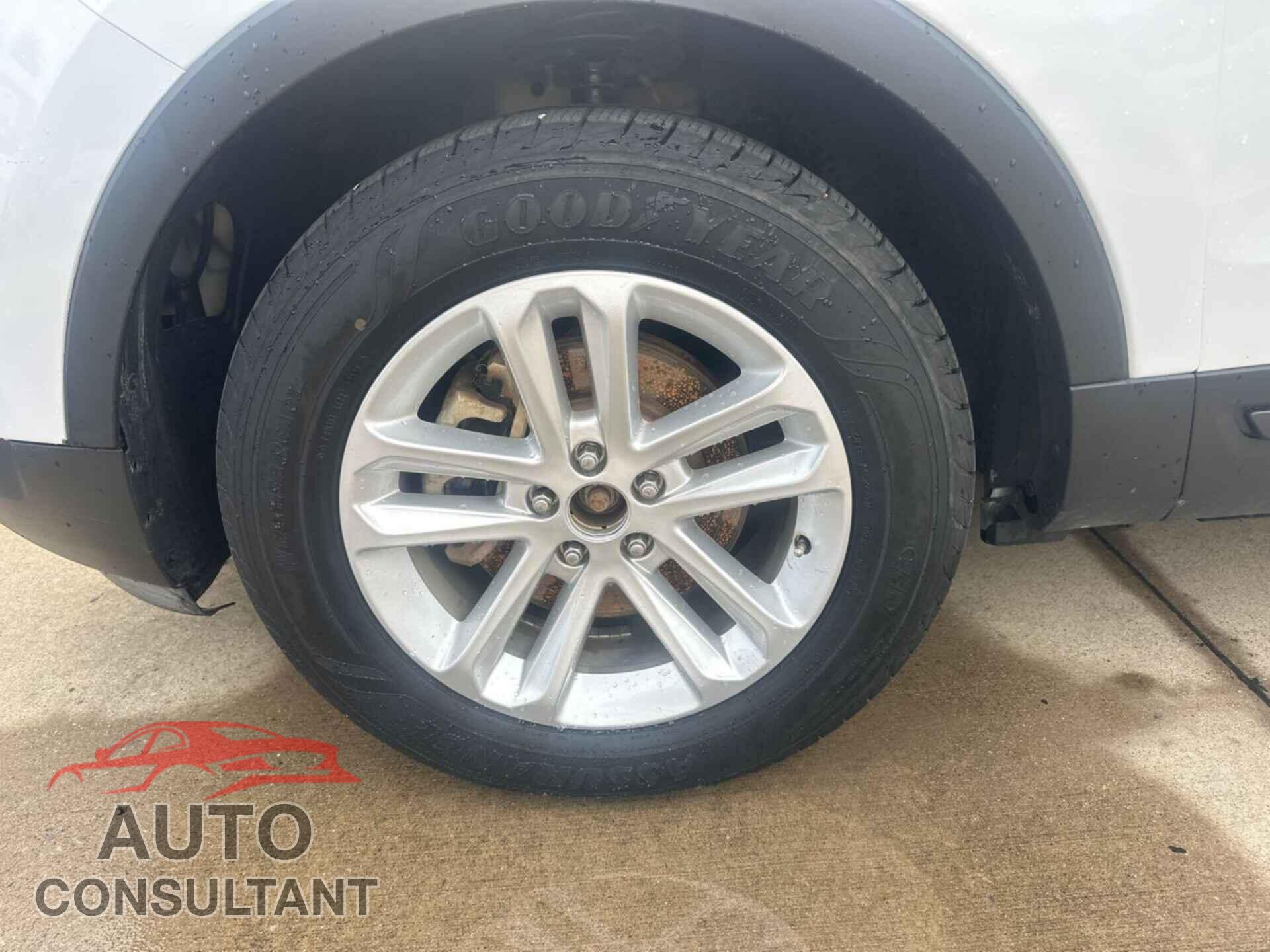 FORD EXPLORER 2016 - 1FM5K8B86GGA37732