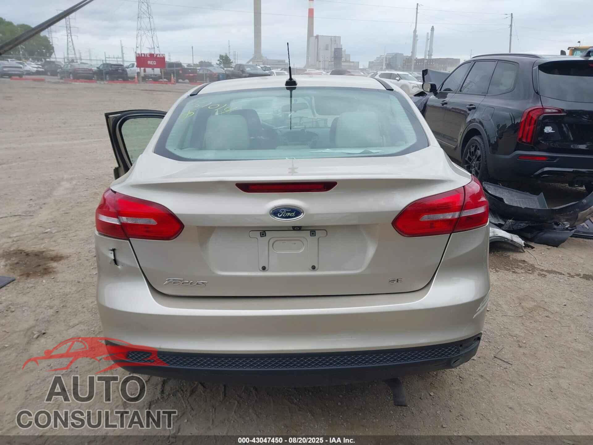 FORD FOCUS 2018 - 1FADP3F2XJL201014