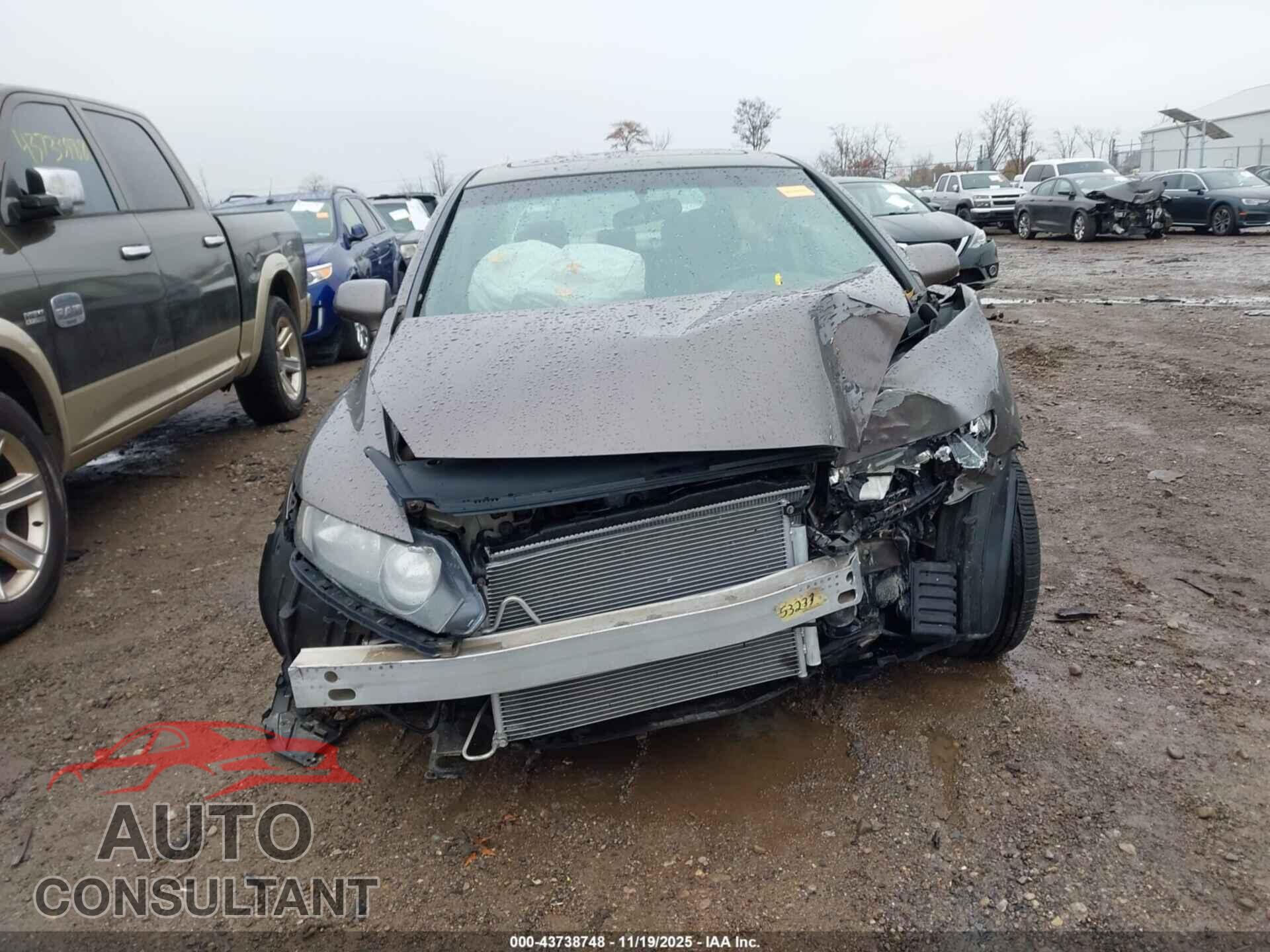 HONDA CIVIC 2010 - 19XFA1F8XAE019125