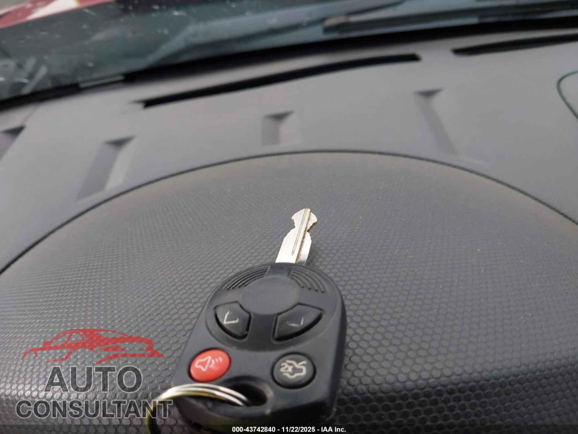 FORD ESCAPE 2012 - 1FMCU9EG5CKB76784