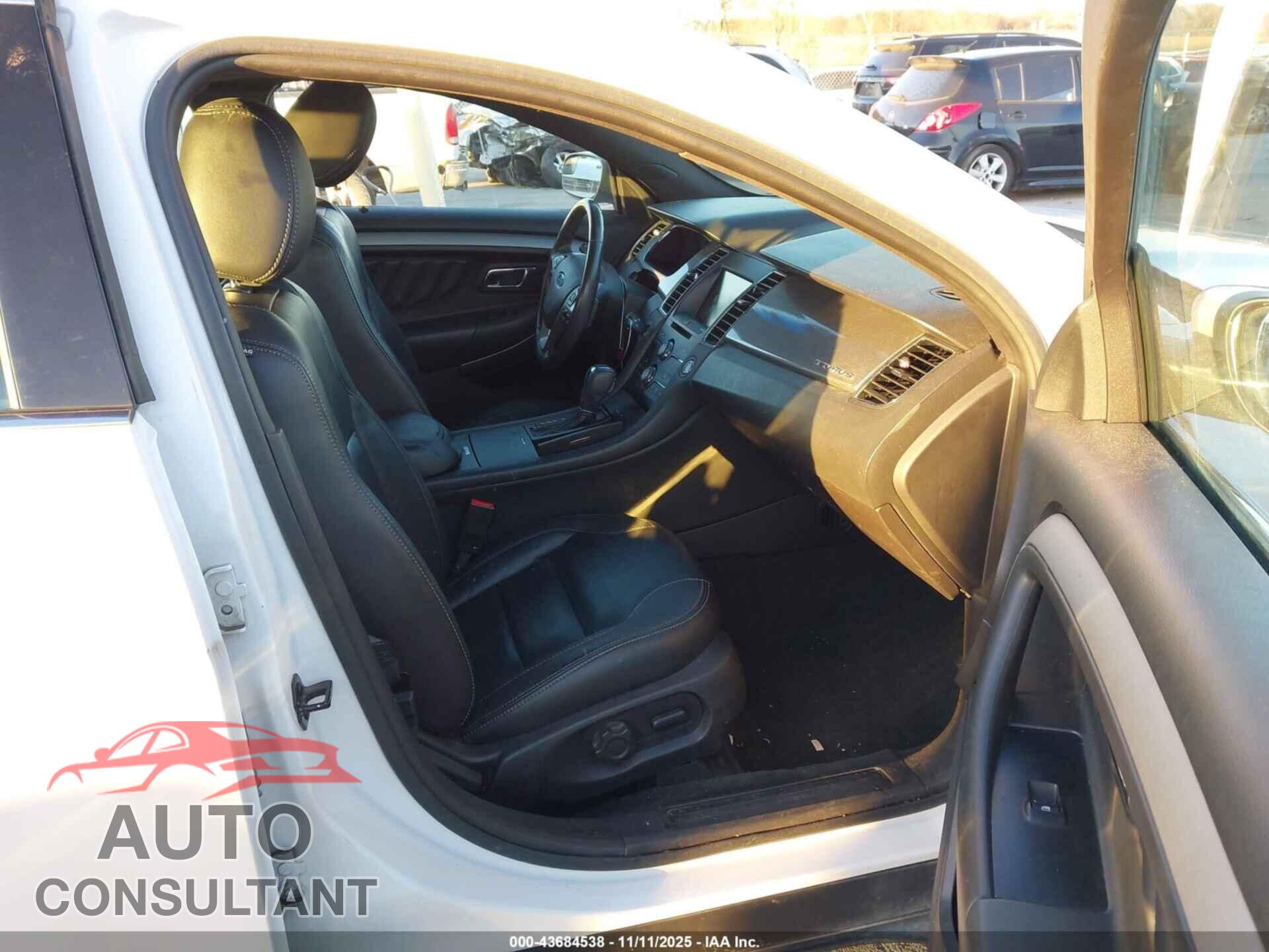 FORD TAURUS 2014 - 1FAHP2E84EG131381