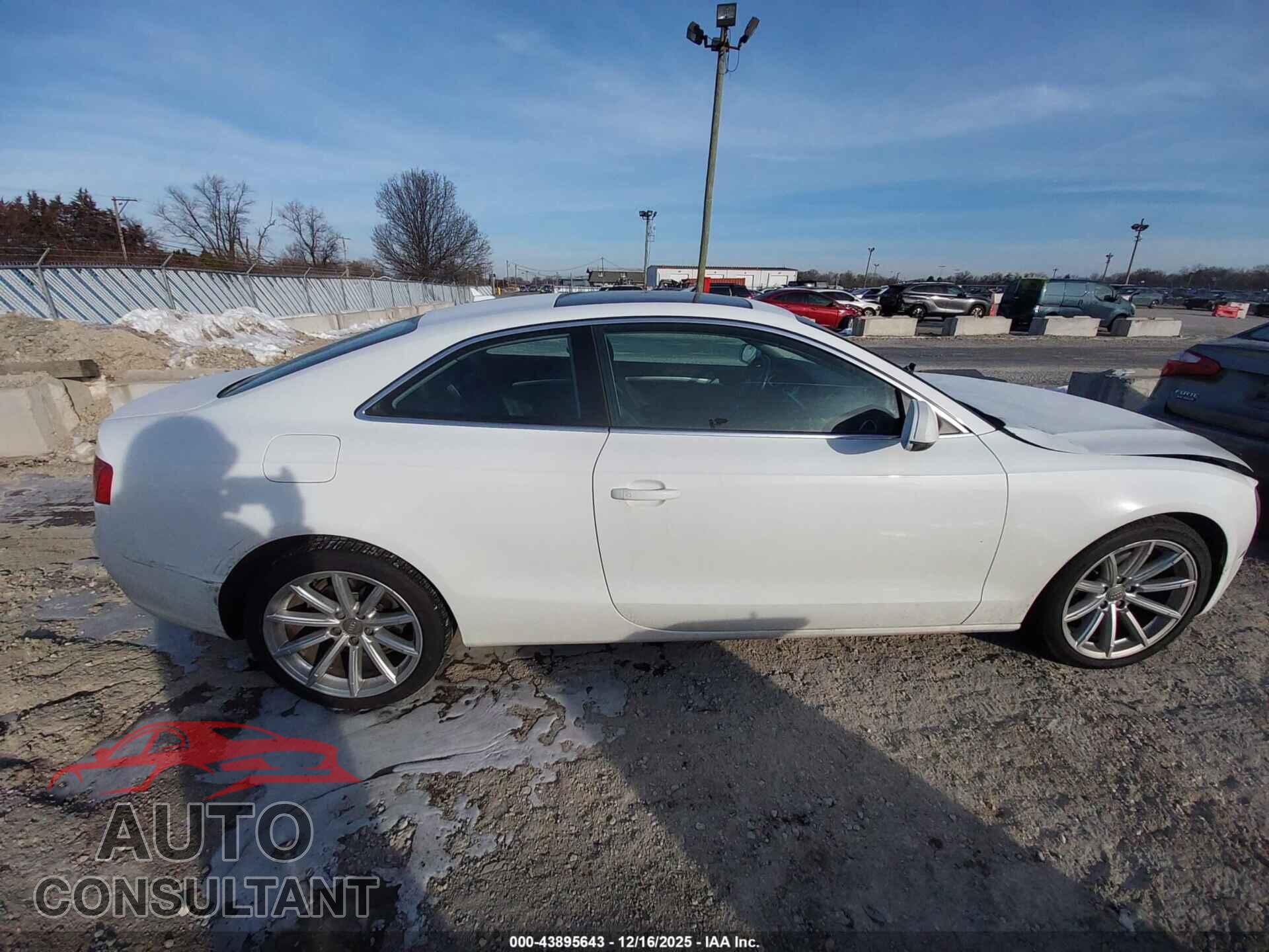 AUDI A5 2015 - WAUCFAFR9FA044800
