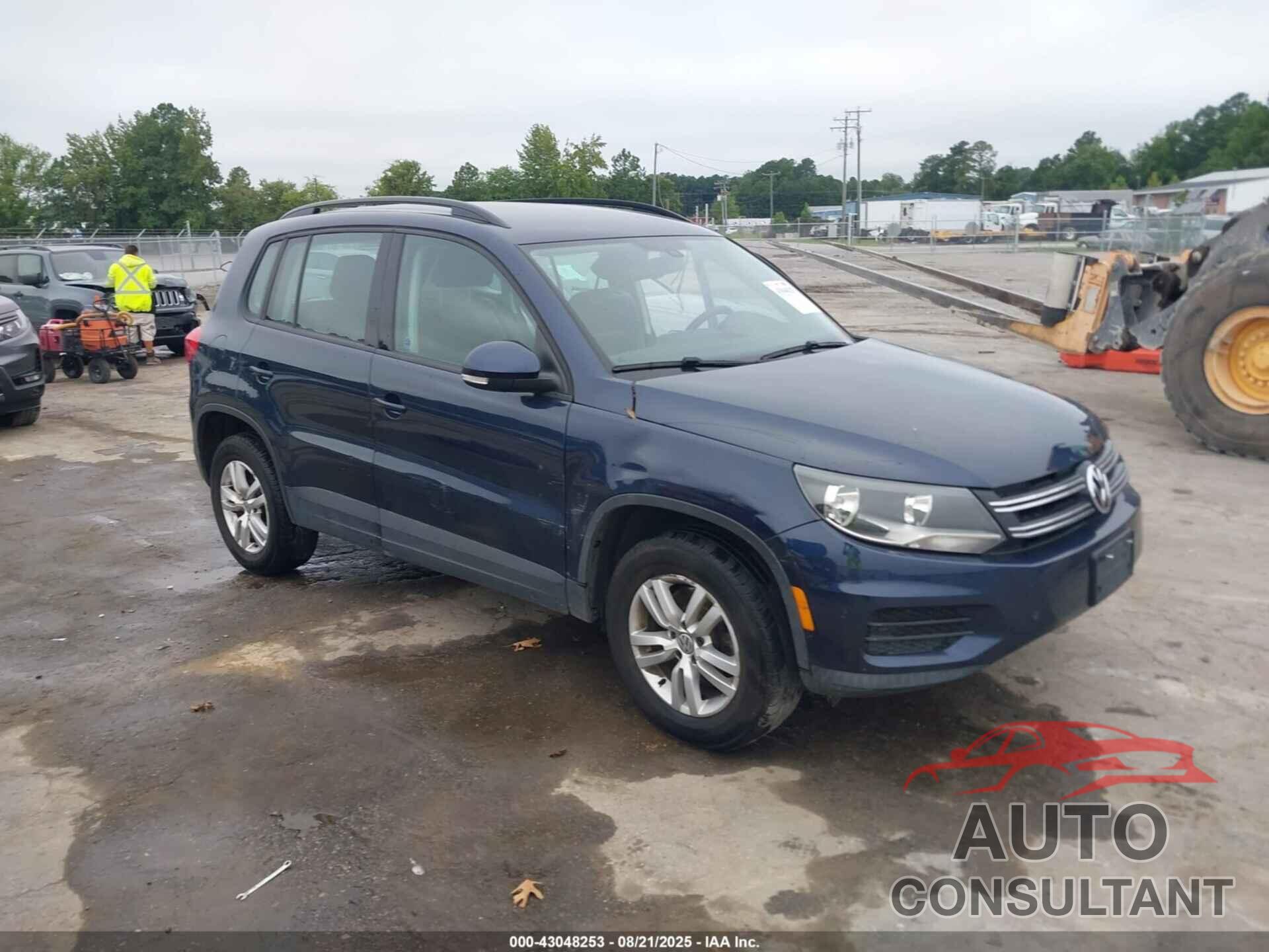 VOLKSWAGEN TIGUAN 2016 - WVGAV7AX5GW563607