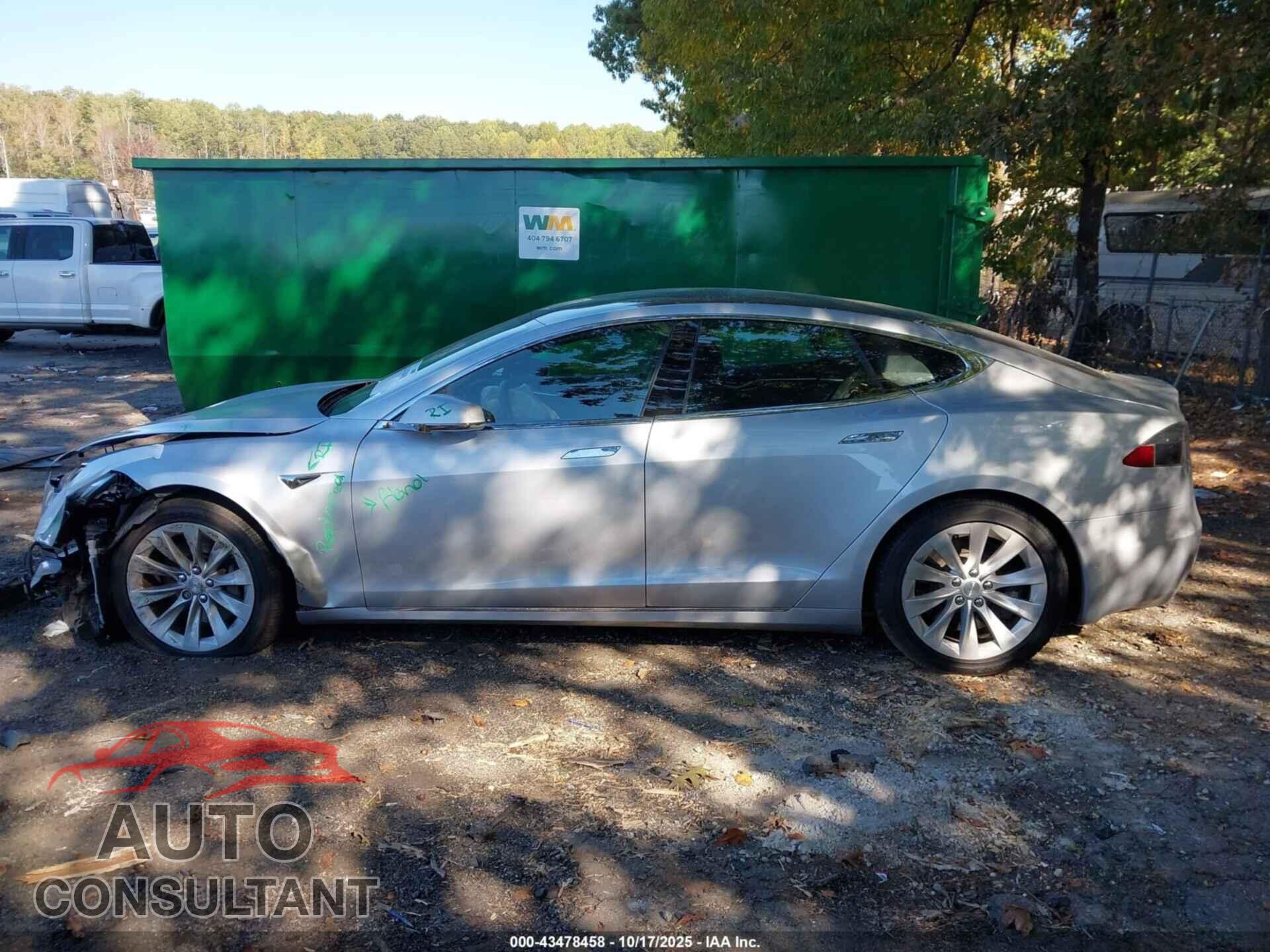 TESLA MODEL S 2017 - 5YJSA1E2XHF198511