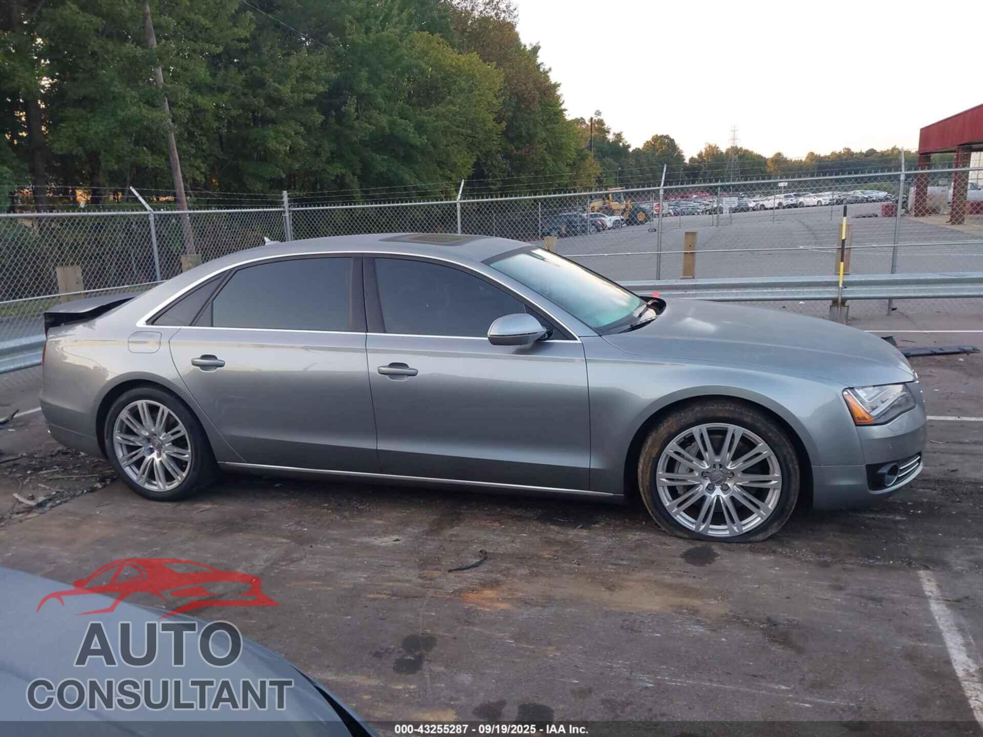 AUDI A8 L 2014 - WAUR2AFD4EN006408