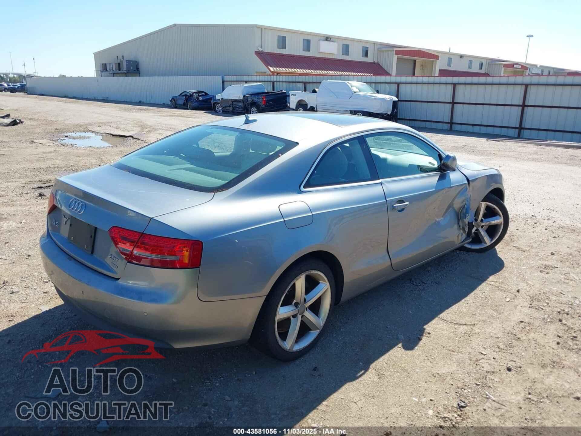AUDI A5 2010 - WAULFAFR1AA033430