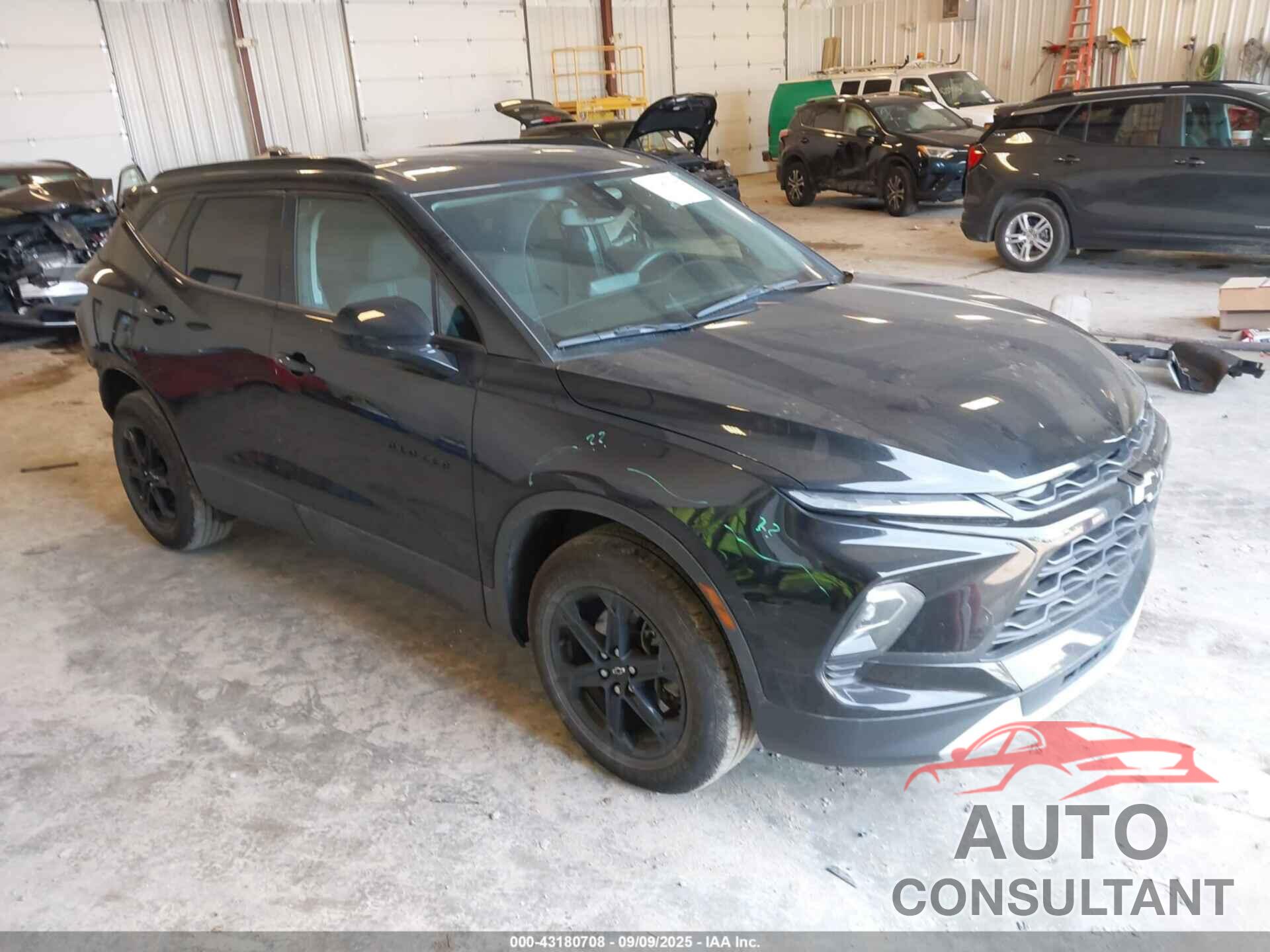 CHEVROLET BLAZER 2023 - 3GNKBHR47PS220141