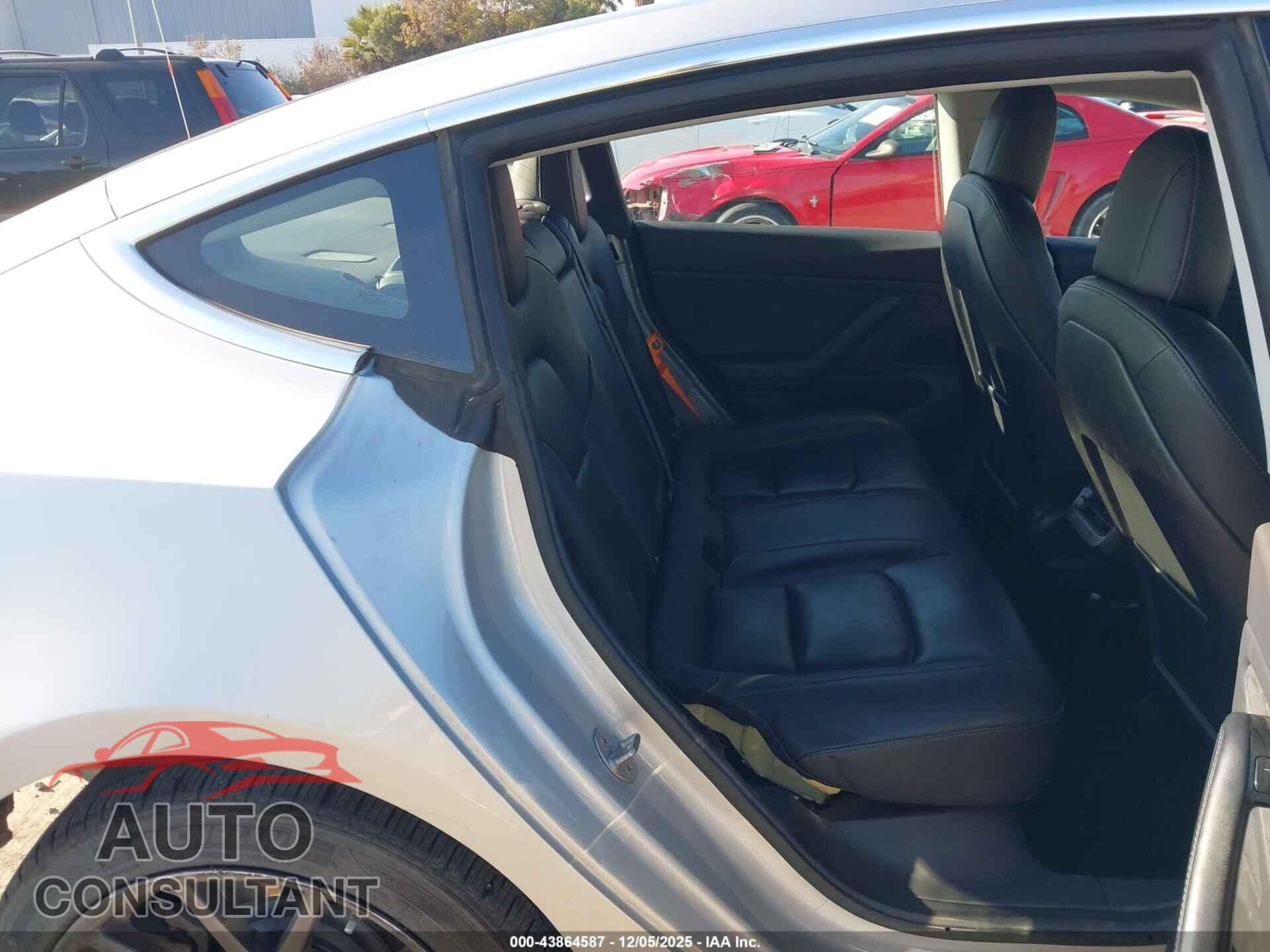 TESLA MODEL 3 2018 - 5YJ3E1EA2JF036359