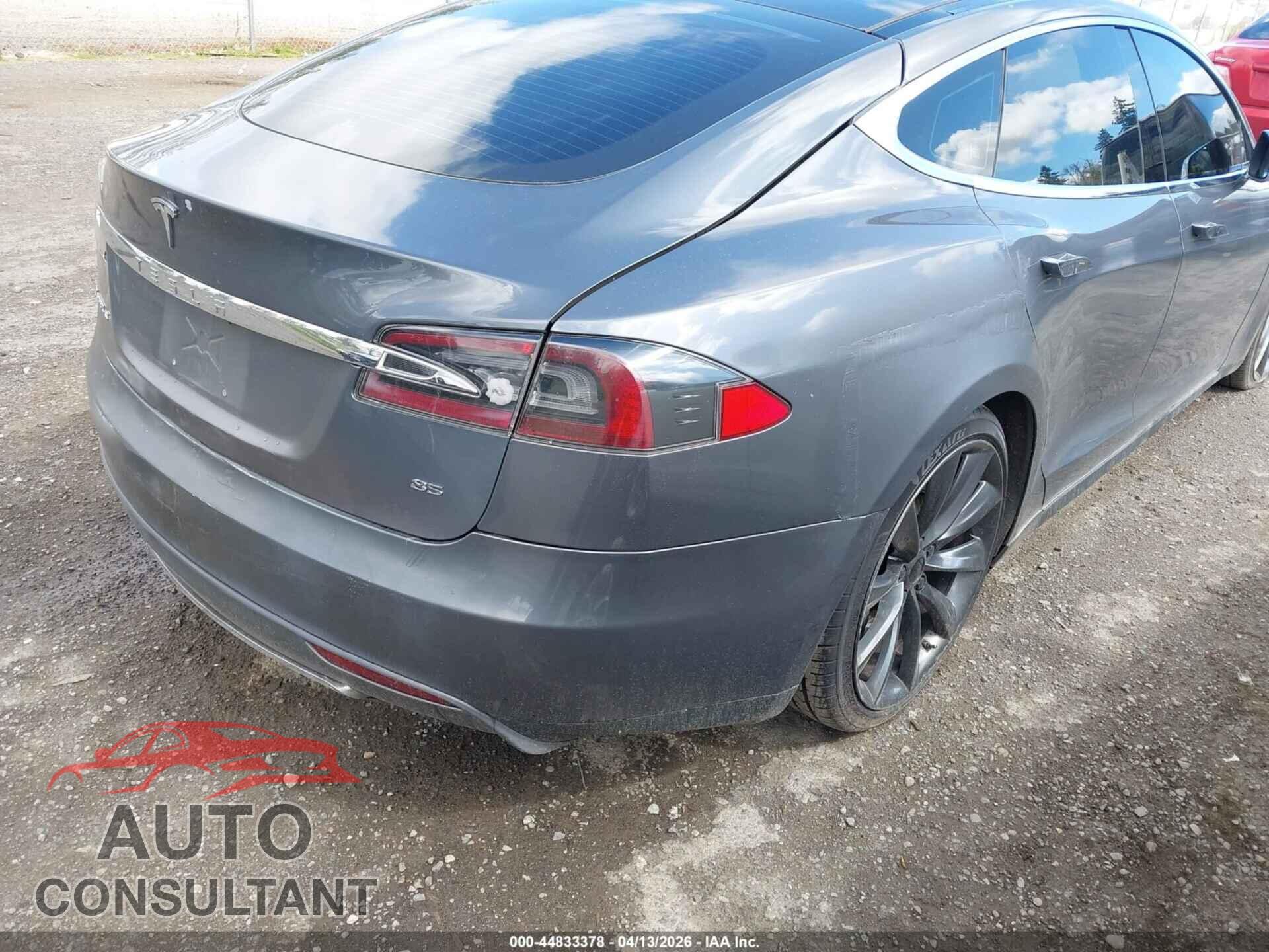 TESLA MODEL S 2013 - 5YJSA1CN4DFP13610