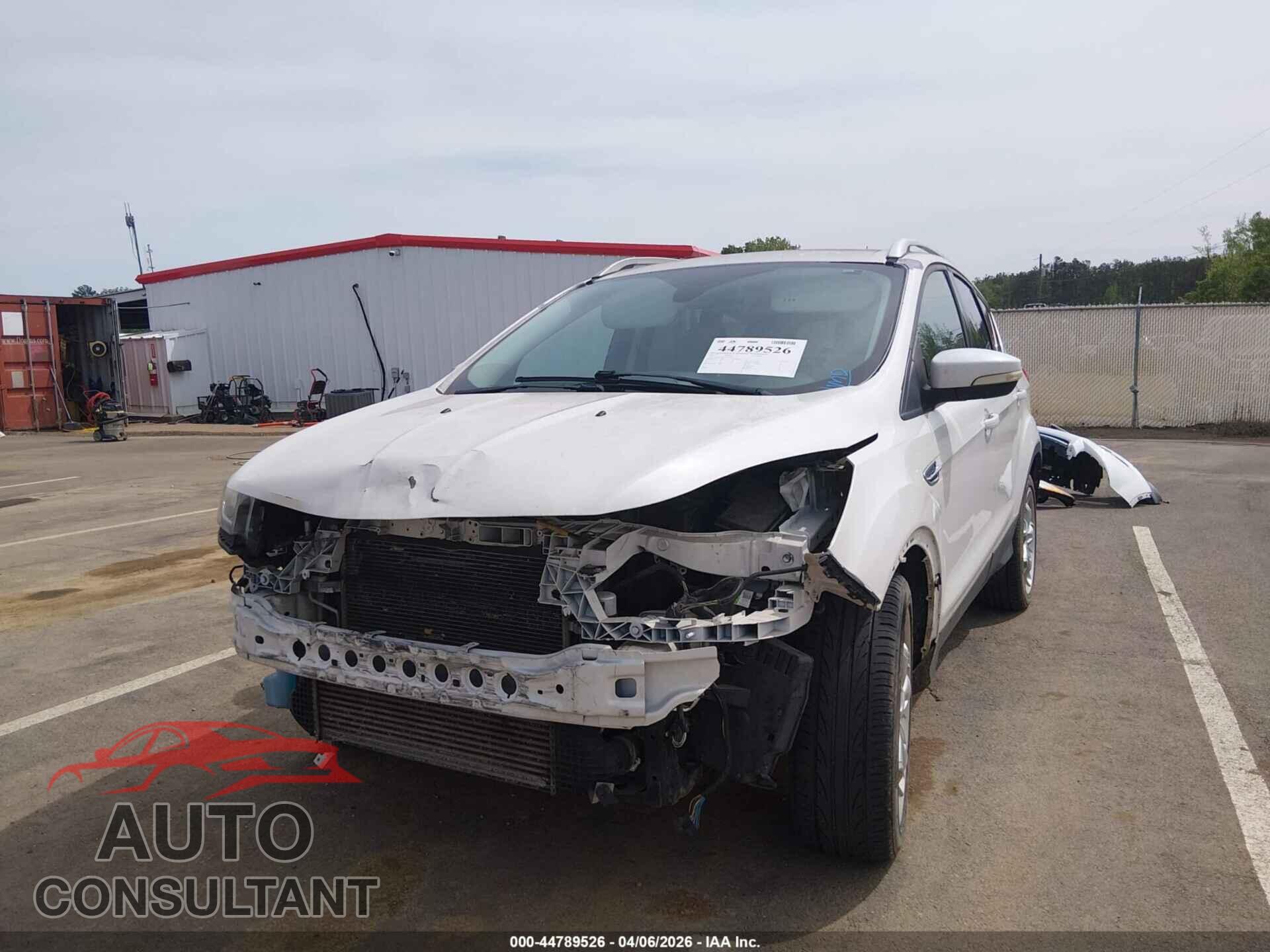 FORD ESCAPE 2015 - 1FMCU9J90FUC55876
