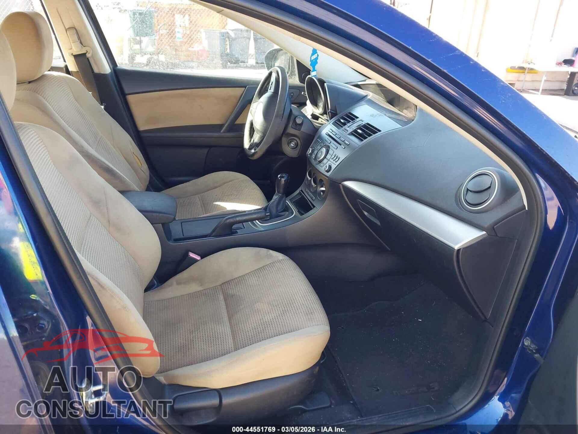 MAZDA MAZDA3 2012 - JM1BL1VF6C1507048