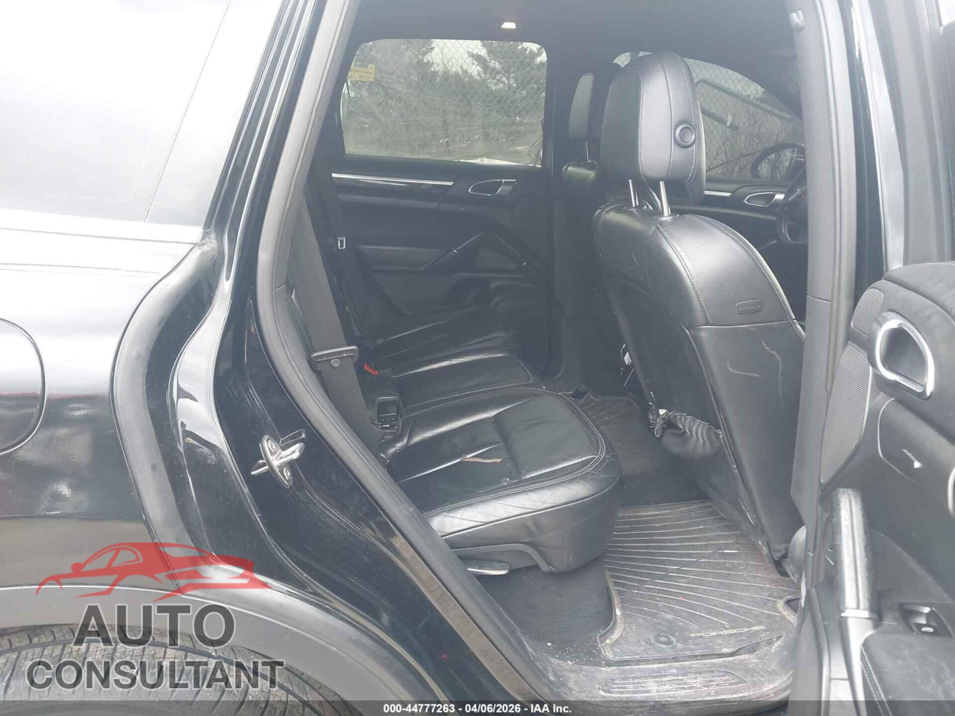 PORSCHE CAYENNE 2011 - WP1AB2A28BLA52146