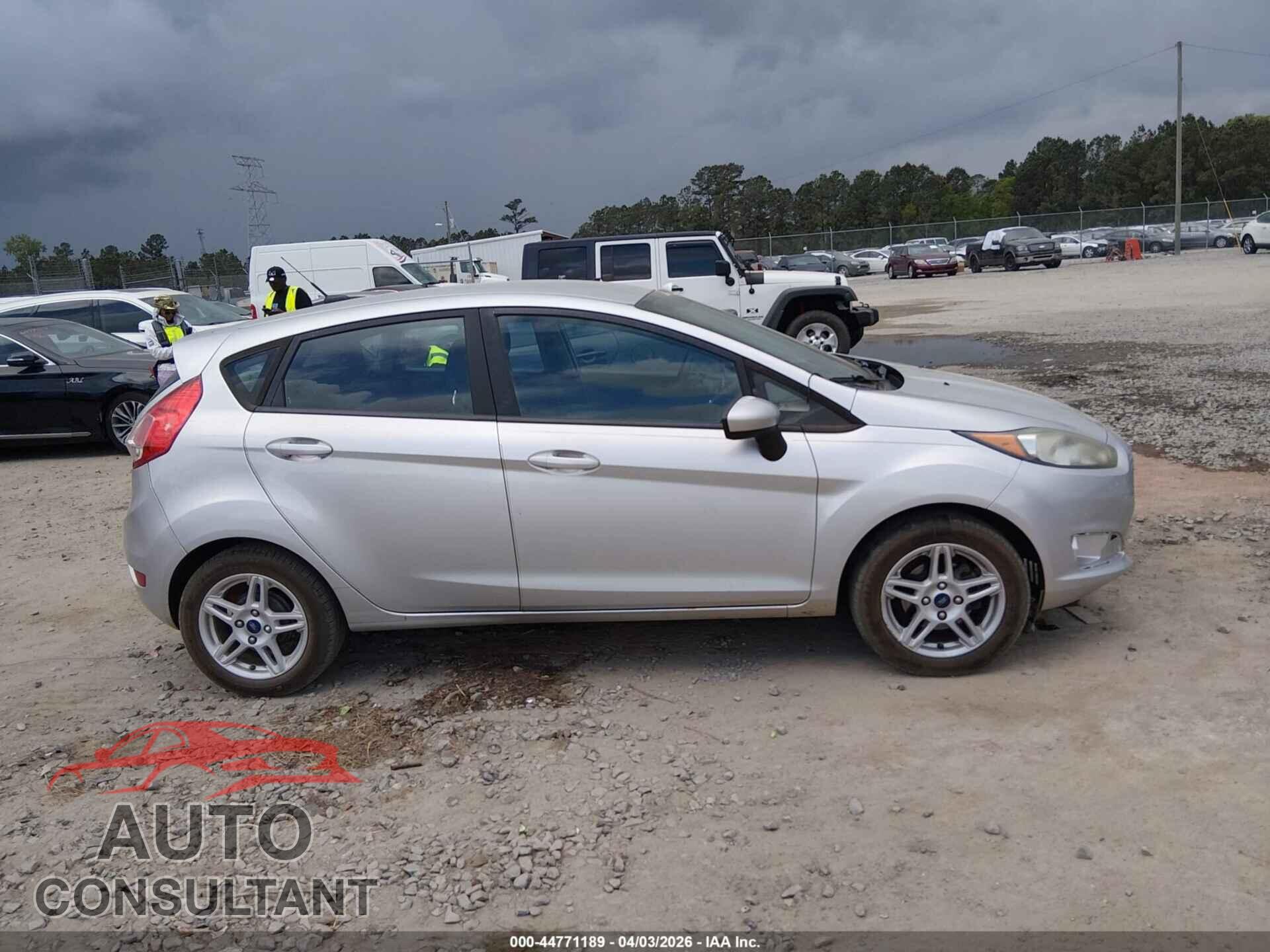 FORD FIESTA 2017 - 3FADP4EJ7HM109219