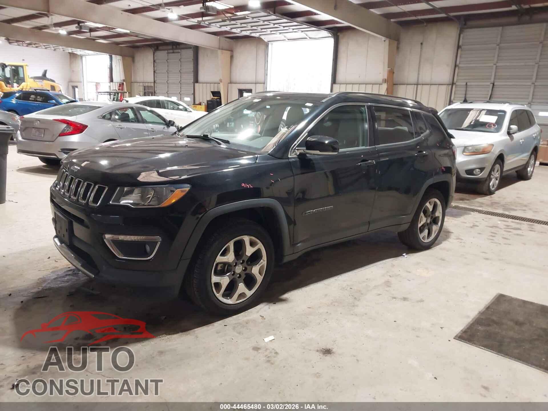 JEEP COMPASS 2018 - 3C4NJDCB3JT200740