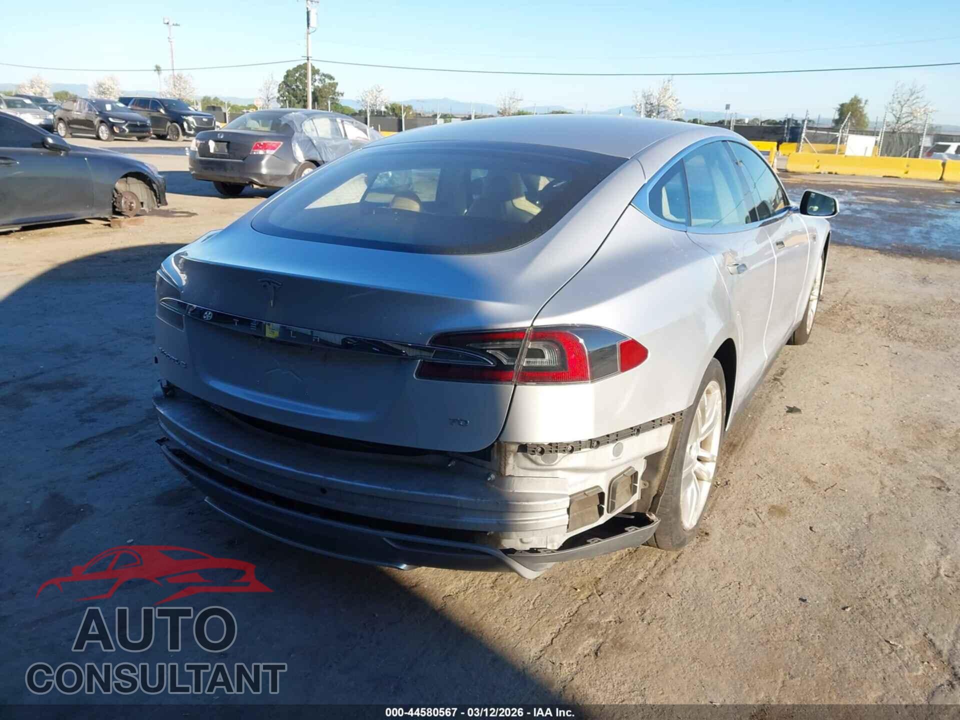 TESLA MODEL S 2013 - 5YJSA1CG5DFP25301