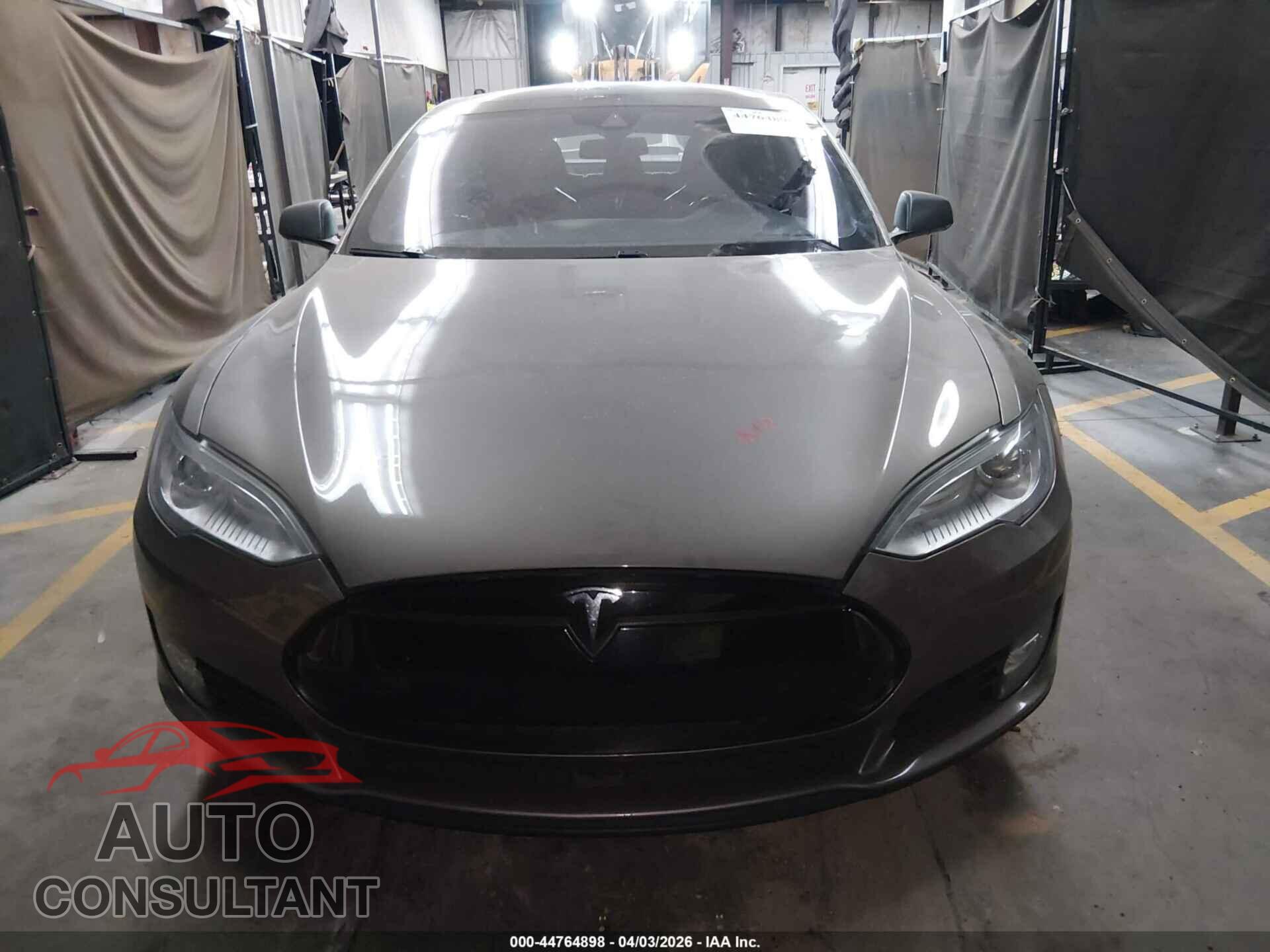 TESLA MODEL S 2015 - 5YJSA1H28FF093622