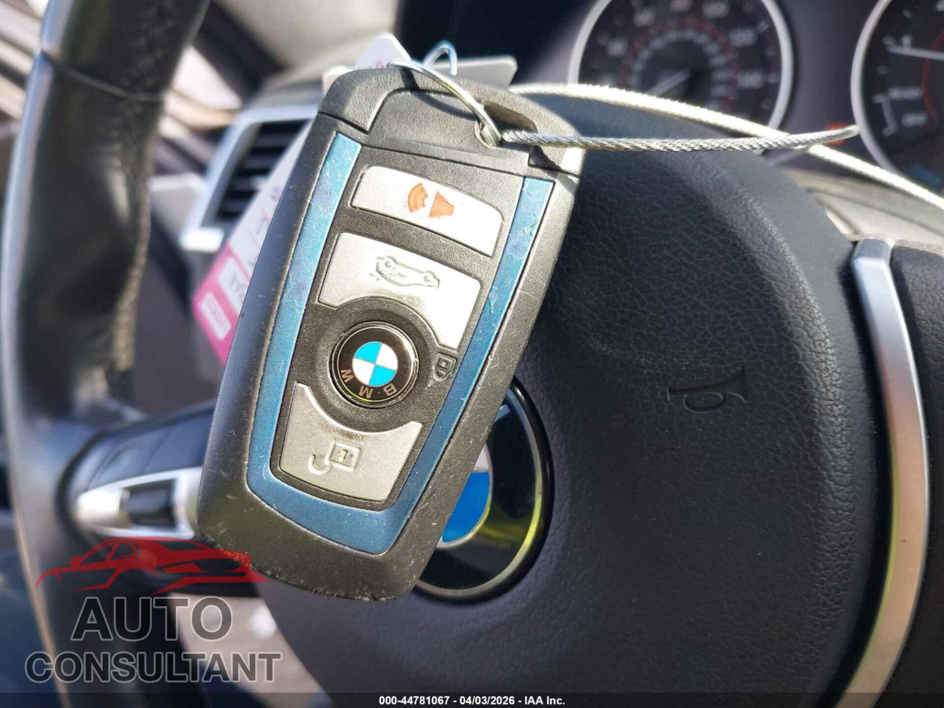 BMW 330E 2018 - WBA8E1C59JA762964