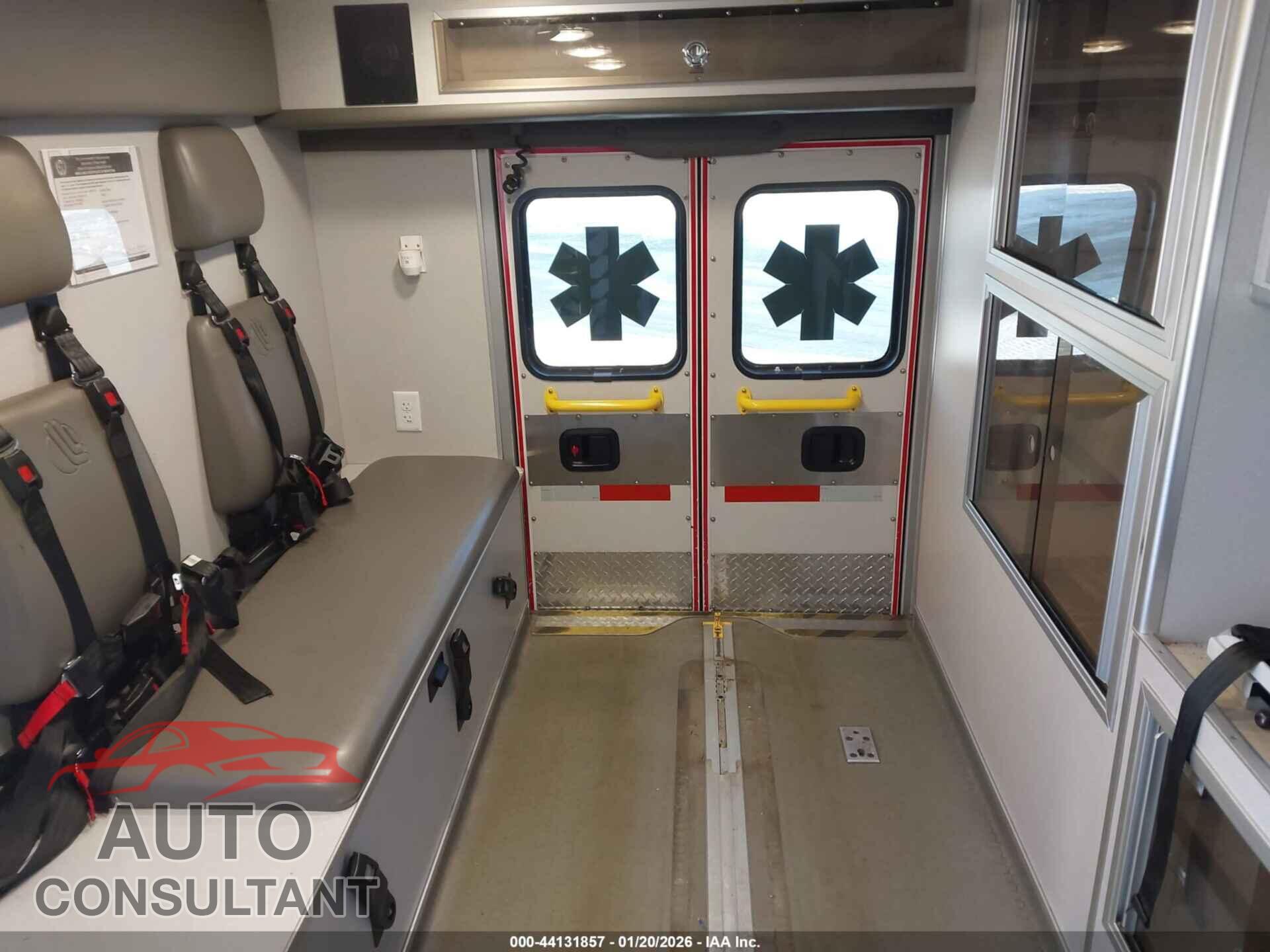 FORD E-350 CUTAWAY 2016 - 1FDWE3FS2GDC55835