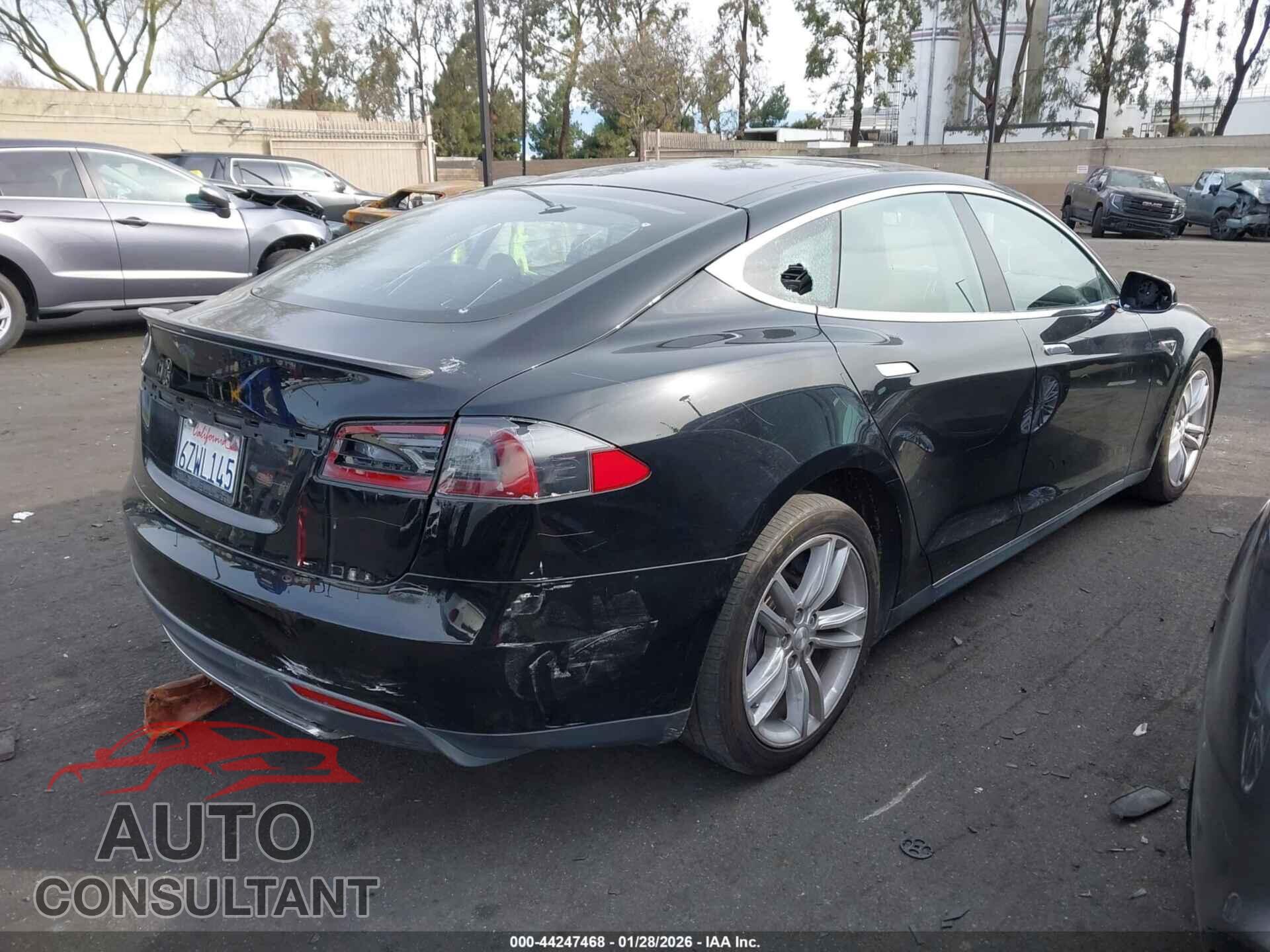 TESLA MODEL S 2013 - 5YJSA1CG1DFP09466