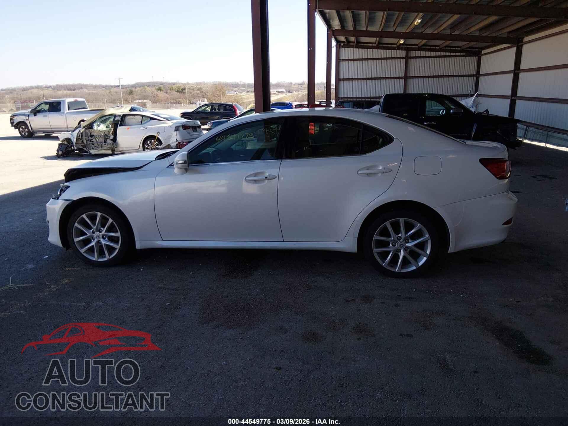 LEXUS IS 250 2013 - JTHCF5C23D5061453